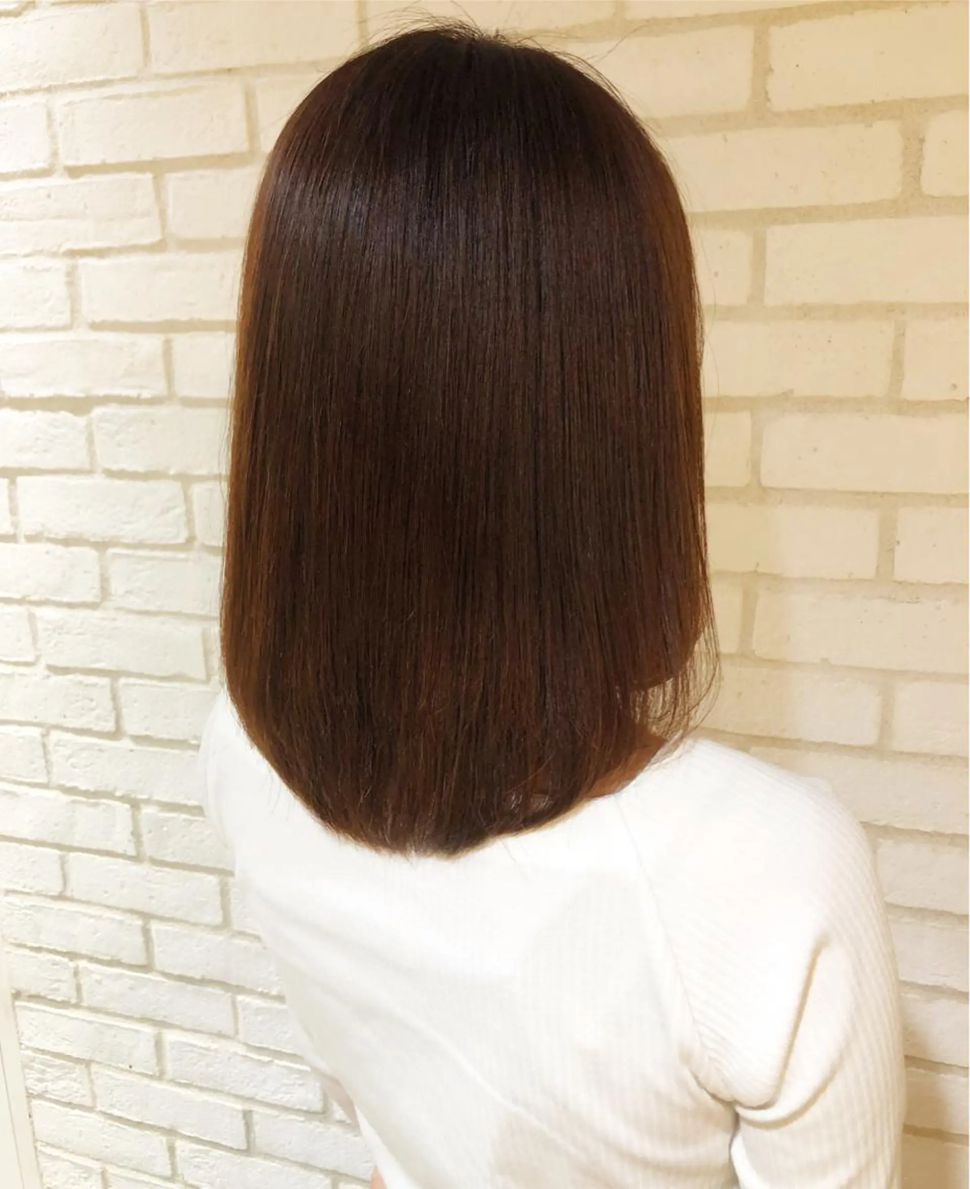 ミディアム カラー 小島 侑衣のヘアスタイル