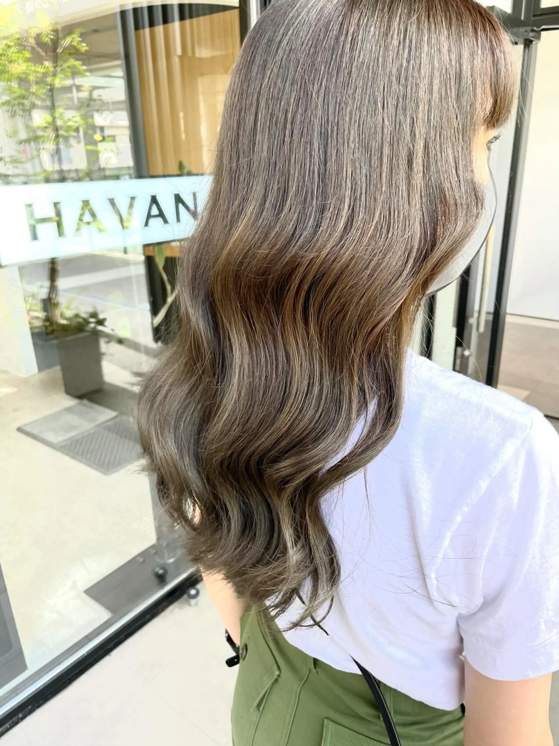 ロング カラー マエダ リョウのヘアスタイル