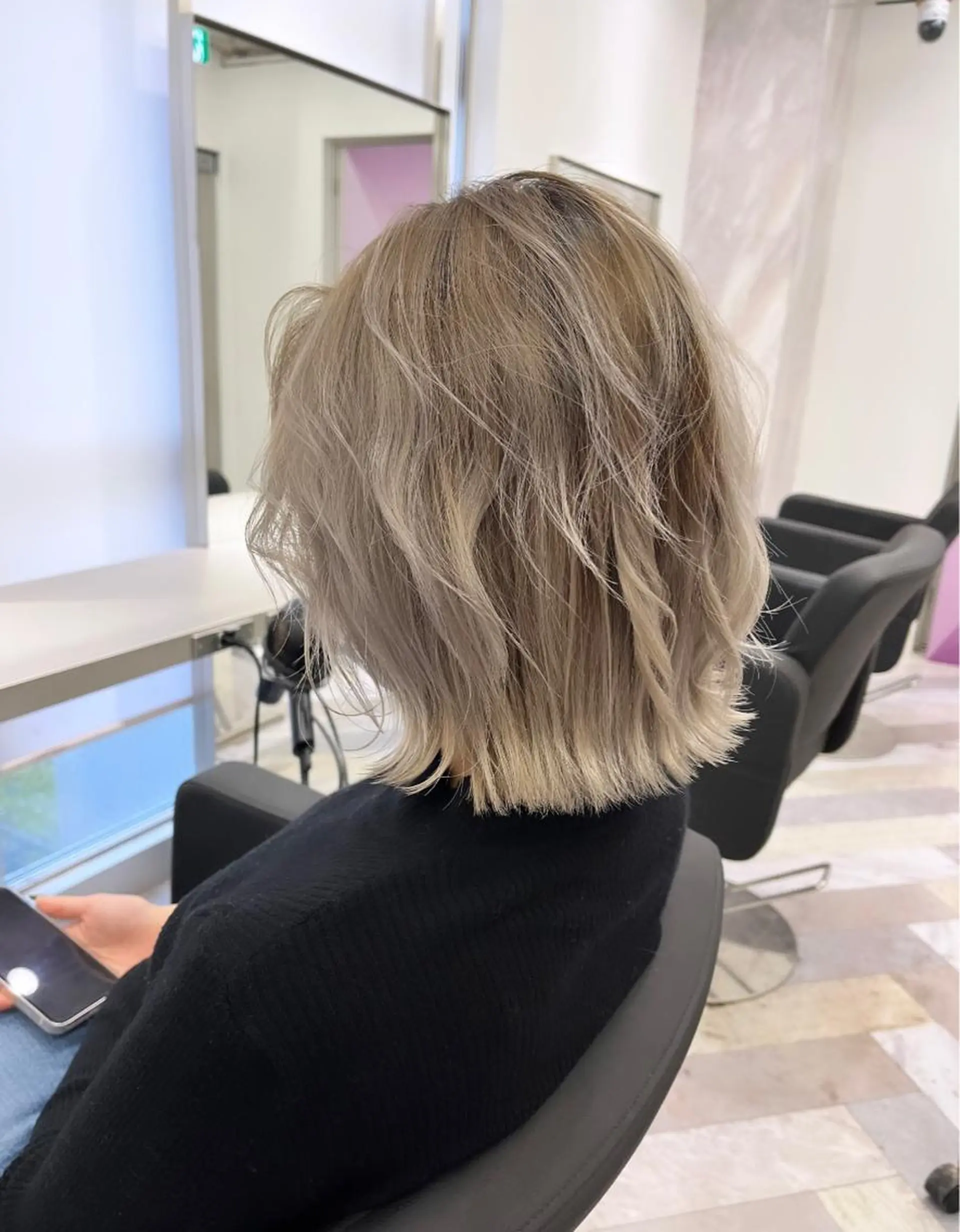 ショート karin🪩海外風 バタフライカットのヘアスタイル