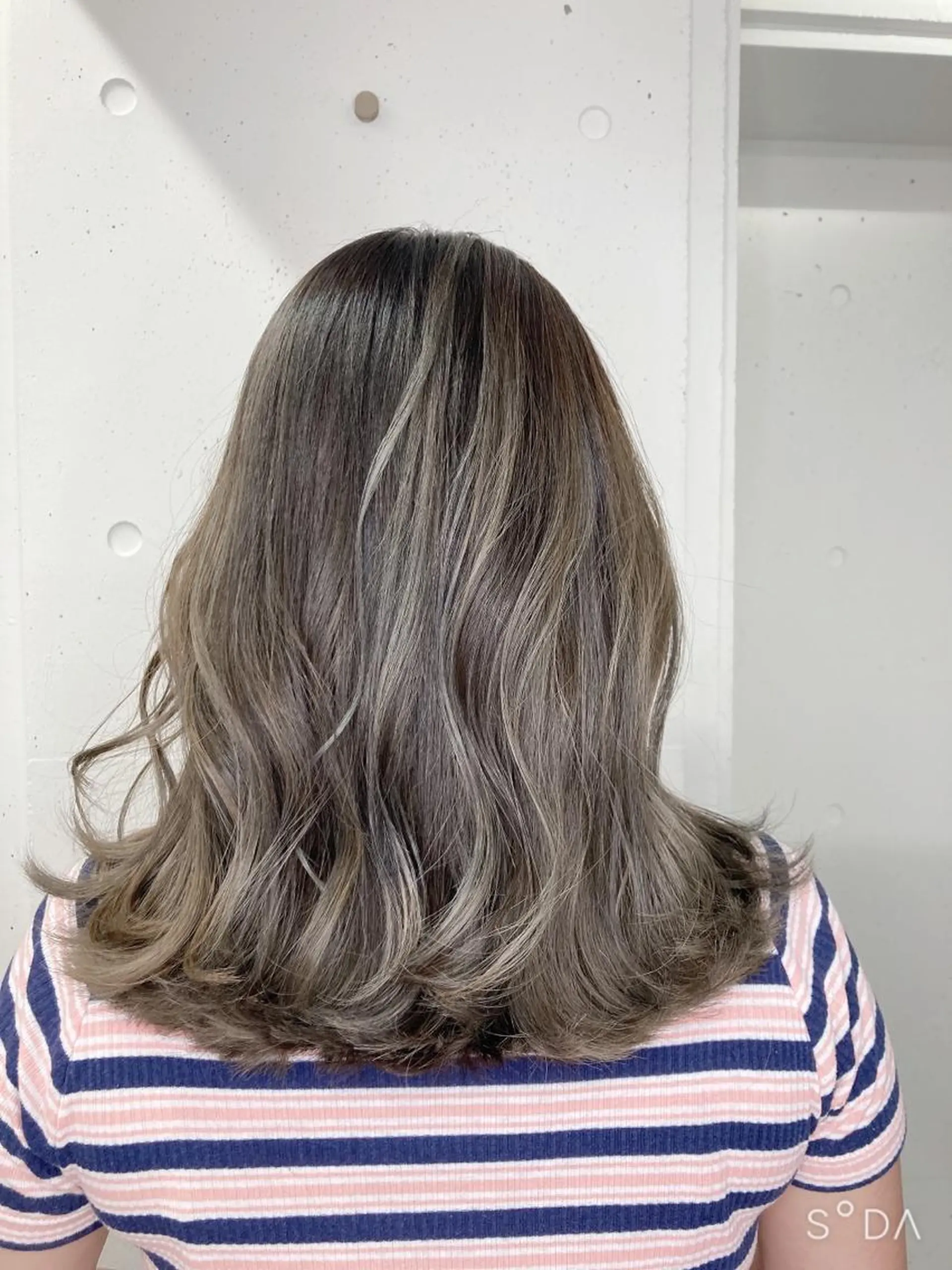 ミディアム レイヤーカット ミルミー美容室所属・🦄💒💓齎藤 七海子🦄💒💓の眉毛・アイブロウイメージ