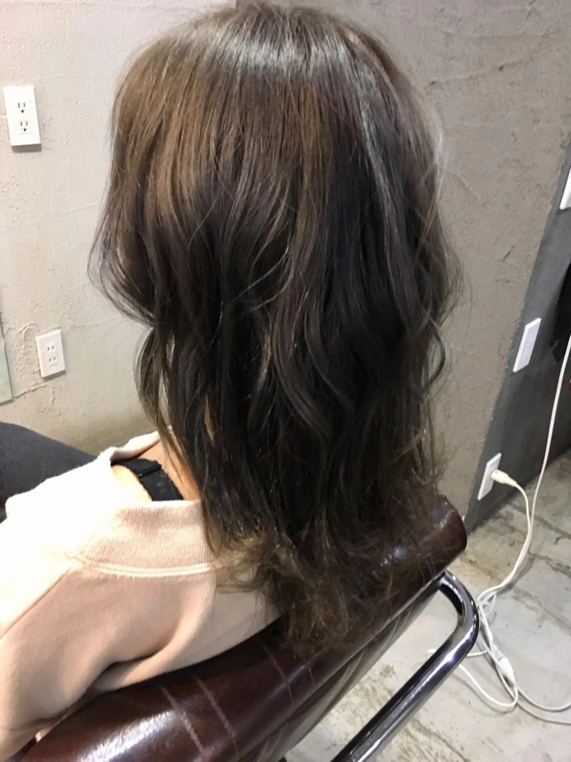 ロング カラー ヘアアレンジ グレージュ ヘアカラー トリートメント 桜田 修未のヘアスタイル