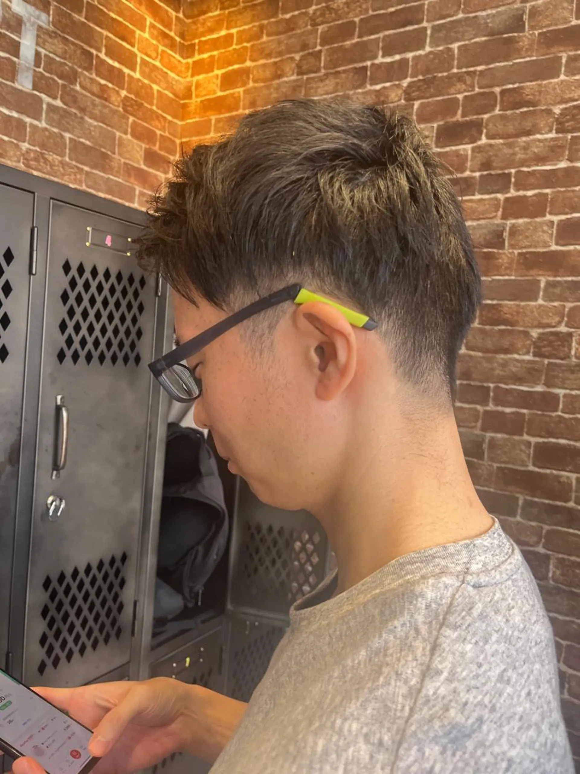 ショート カラー パーマ ヘアアレンジ メンズ キッズ ネイル アイブロウ メンズハイライト メンズパーマ ブラウンカラー ケアカラー 透明感カラー 久木原 ゆりのヘアスタイル