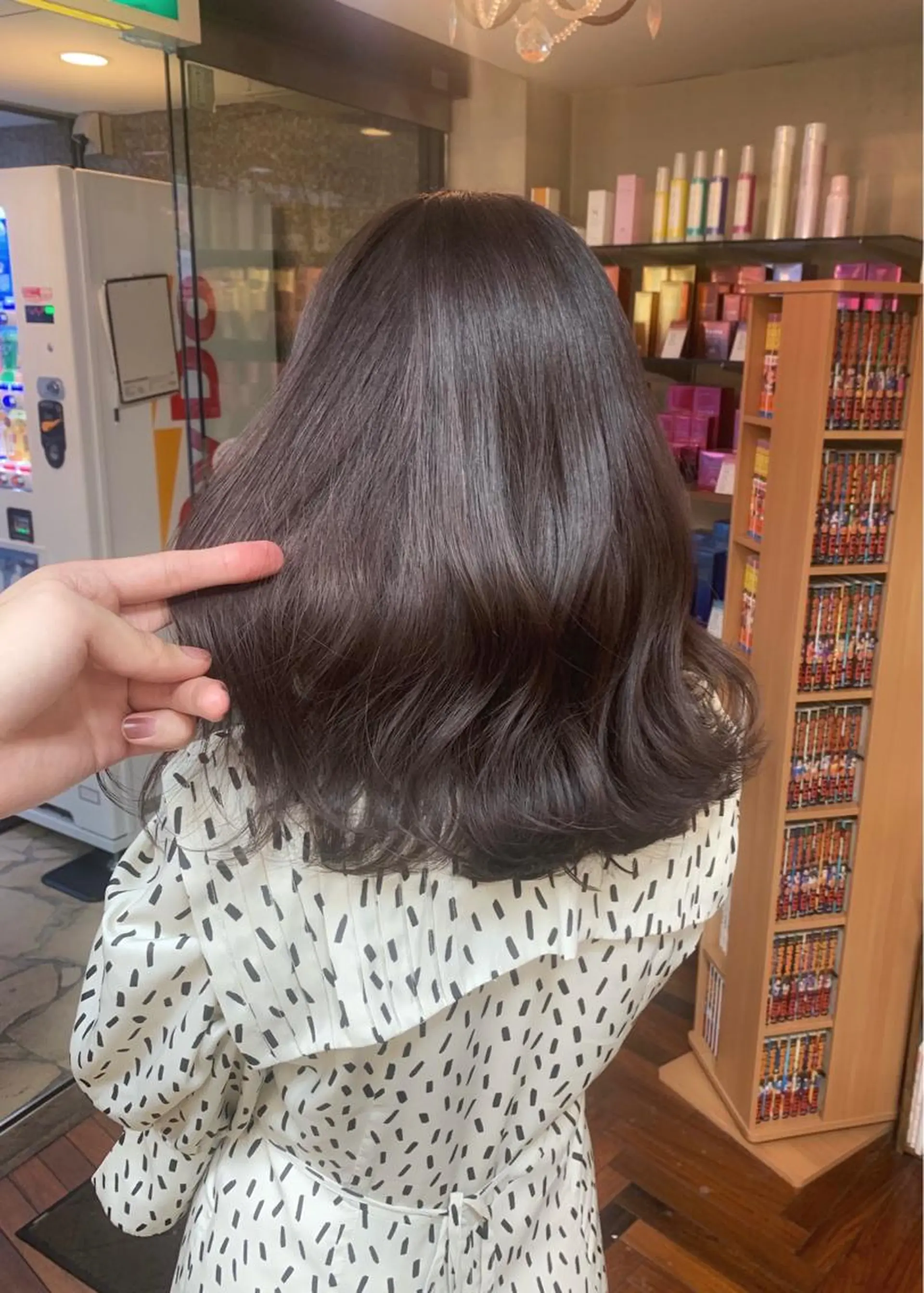ミディアム カラー ベージュカラー ラベンダーカラー ラベンダーベージュ カット ヘアカラー トリートメント 矢野 晃平のヘアスタイル