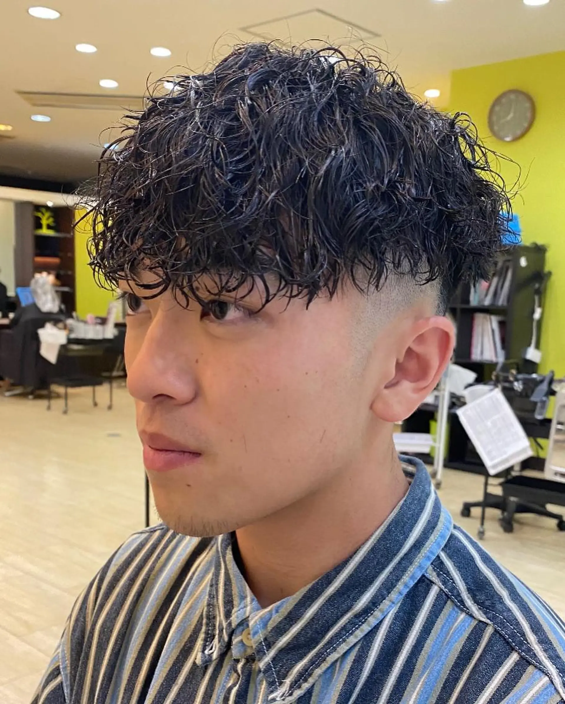 パーマ メンズ フェードカット メンズパーマ プードルパーマ メンズツイストパーマ ツイストスパイラルパーマ 年間2000名担当◎ パーマ職人/仲原佑樹のヘアスタイル