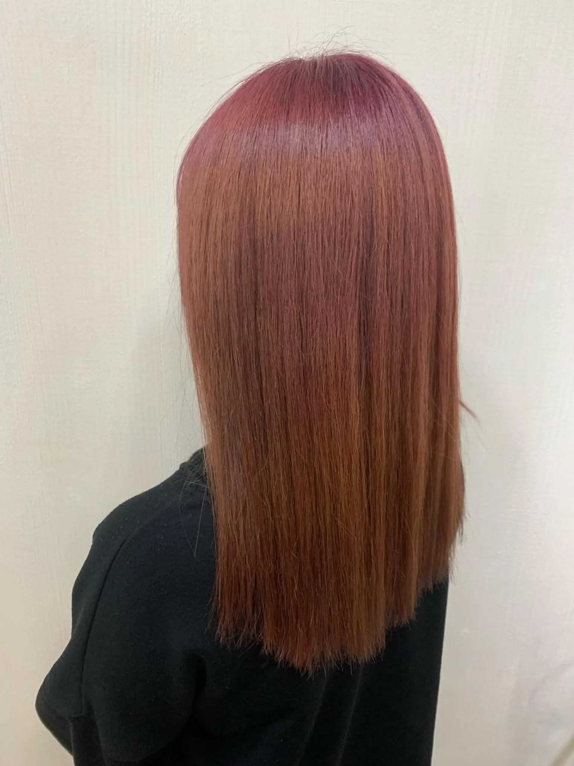 セミロング カラー ヘアアレンジ ブリーチ ピンクカラー きむえり/髪質改善 /うねり広がり改善のヘアスタイル