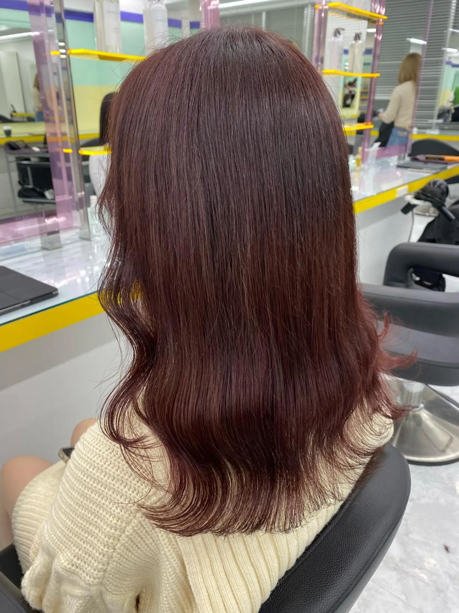 ミディアム カラー パーマ ヘアアレンジ メンズ キッズ ネイル マツエク・マツパ アイブロウ 🐩推し活🐩 FUTABA🍒のヘアスタイル