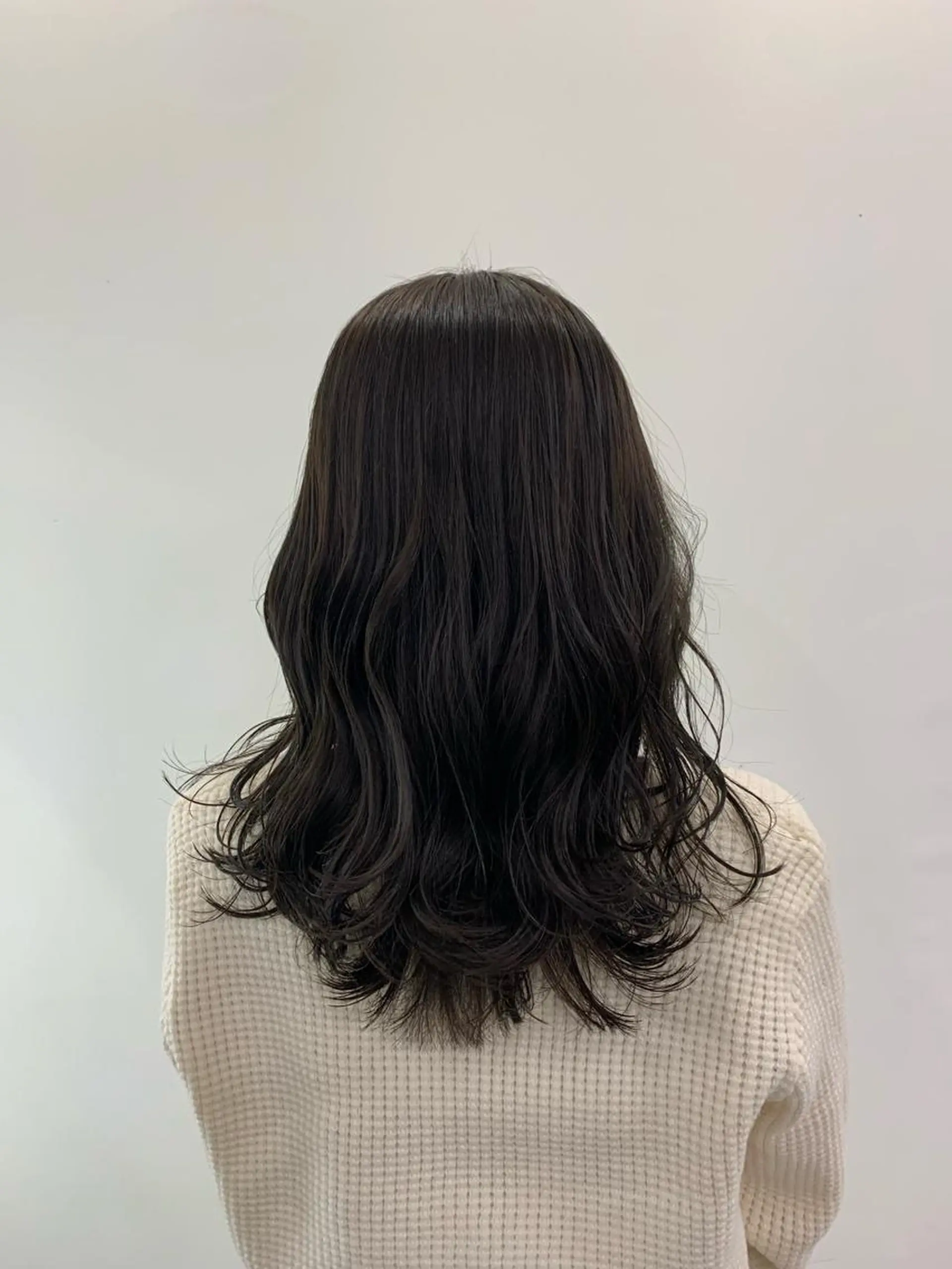 ミディアム カラー ヘアアレンジ 新宿/小顔レイヤー/ 顔まわり/西慶太朗のヘアスタイル