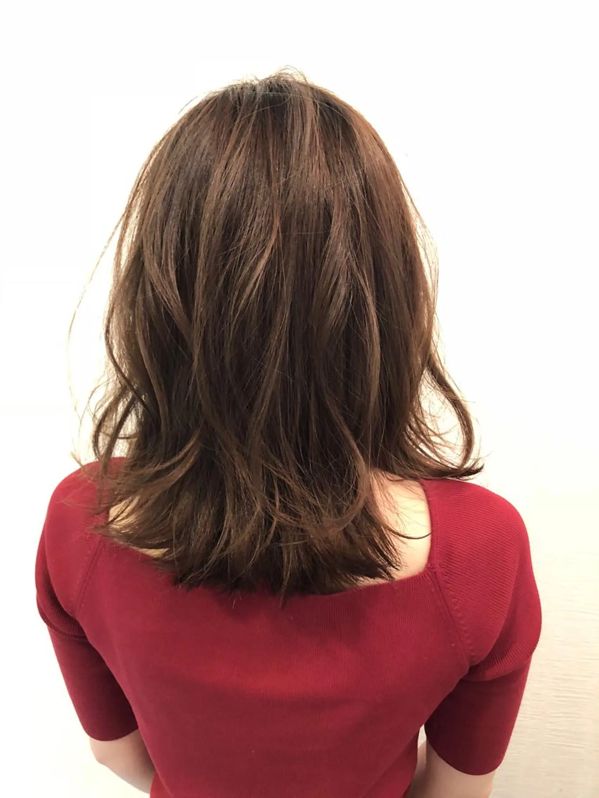 セミロング カラー ベージュカラー ハイライトカラー ハイライト ヘアカラー トリートメント 平川 友希子のヘアスタイル