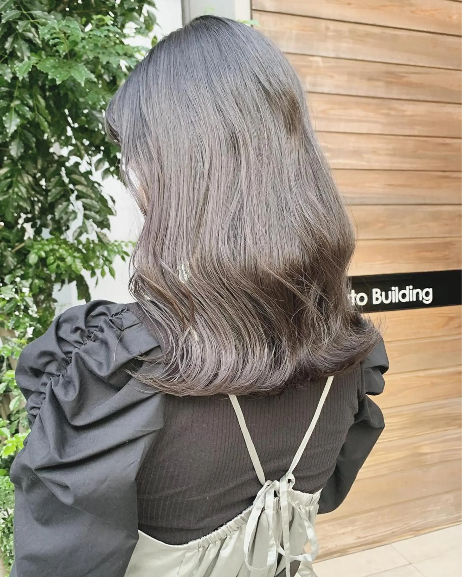 ミディアム カラー カット ヘアカラー トリートメント ハイトーンボブ 前田 表参道　グレージュのヘアスタイル