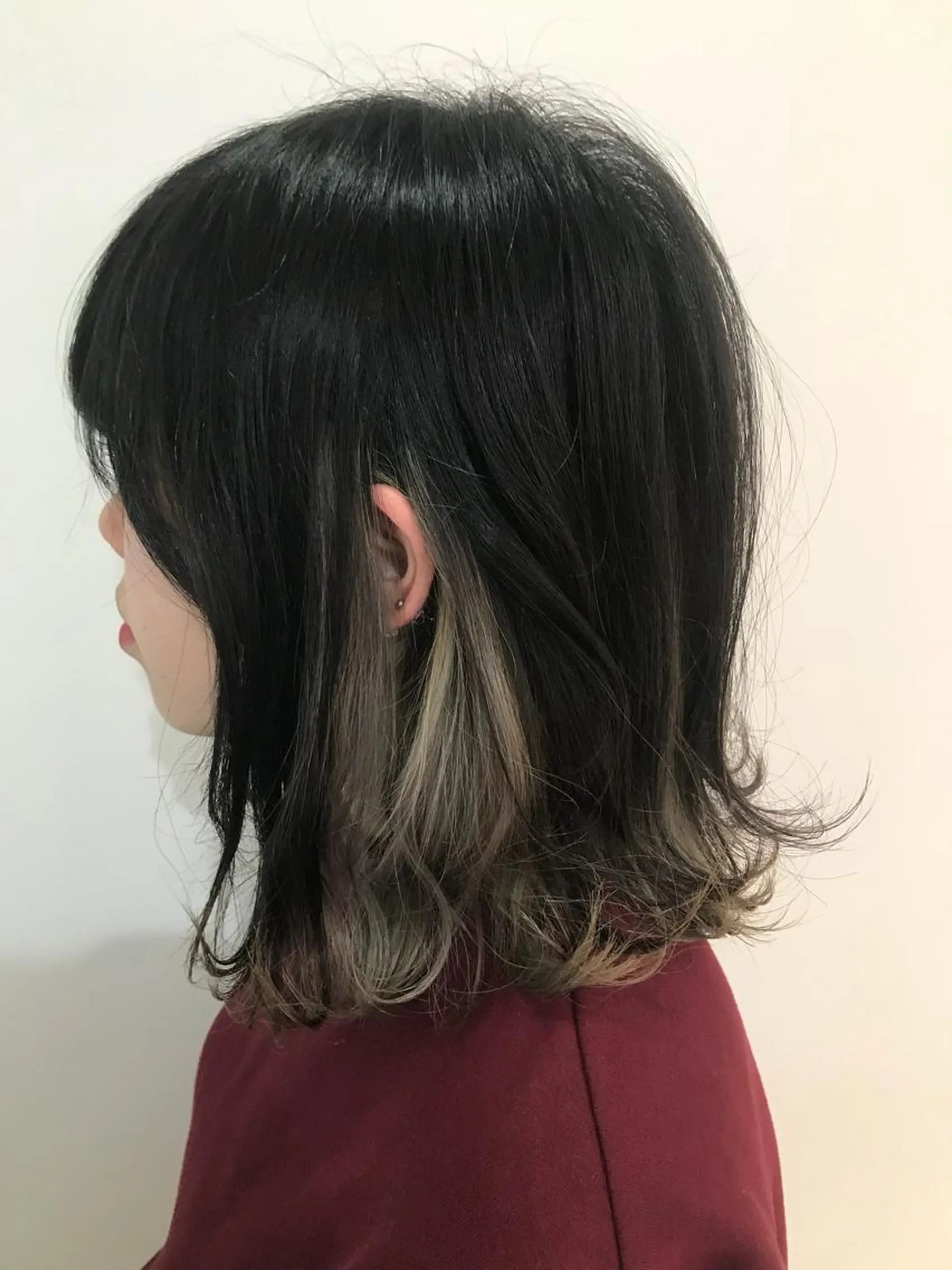 ミディアム カラー インナーカラー トリートメント ウルフカット レイヤーカット上柿のヘアスタイル