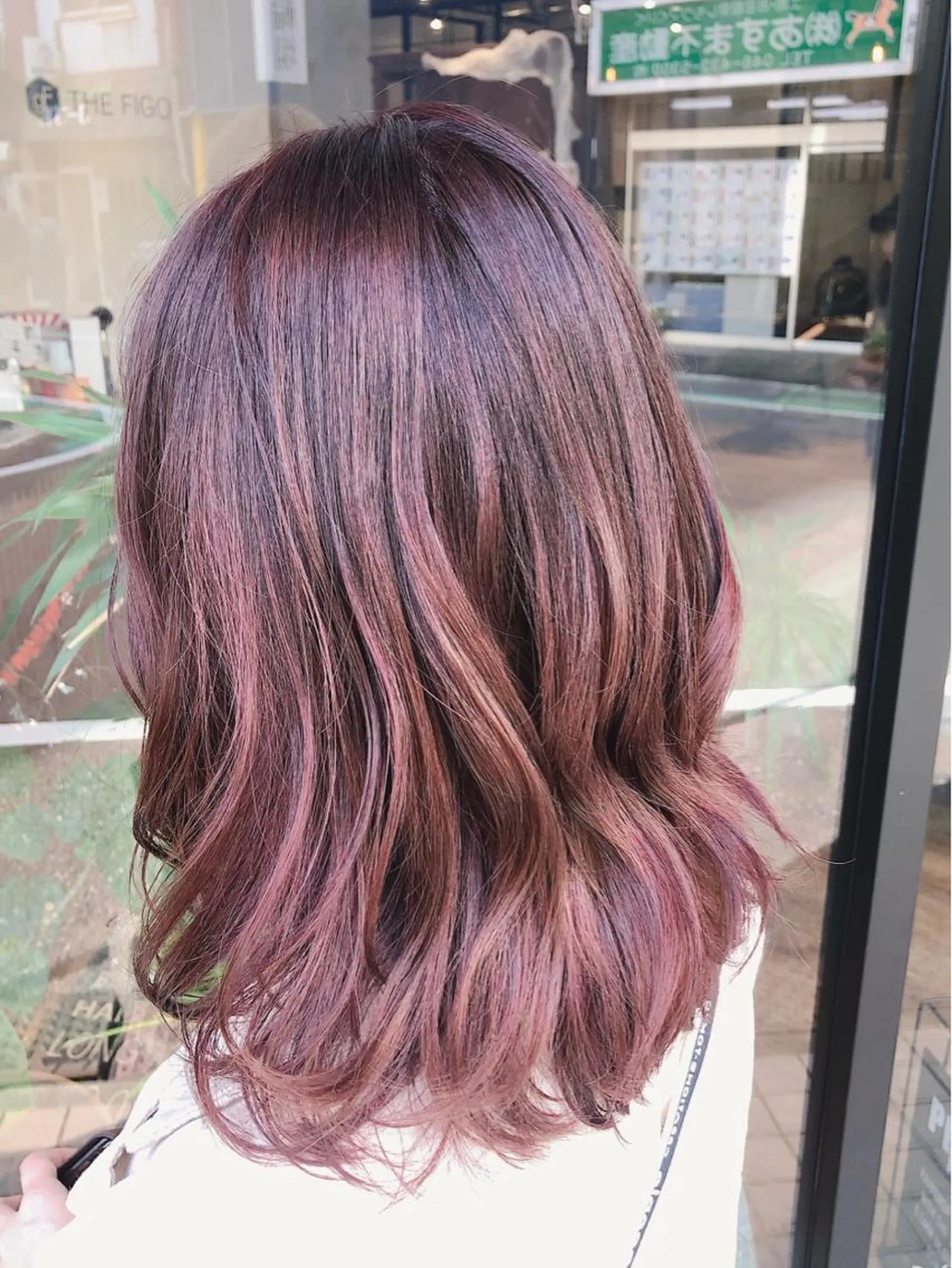 ミディアム カラー レッドカラー あらい なつみのヘアスタイル