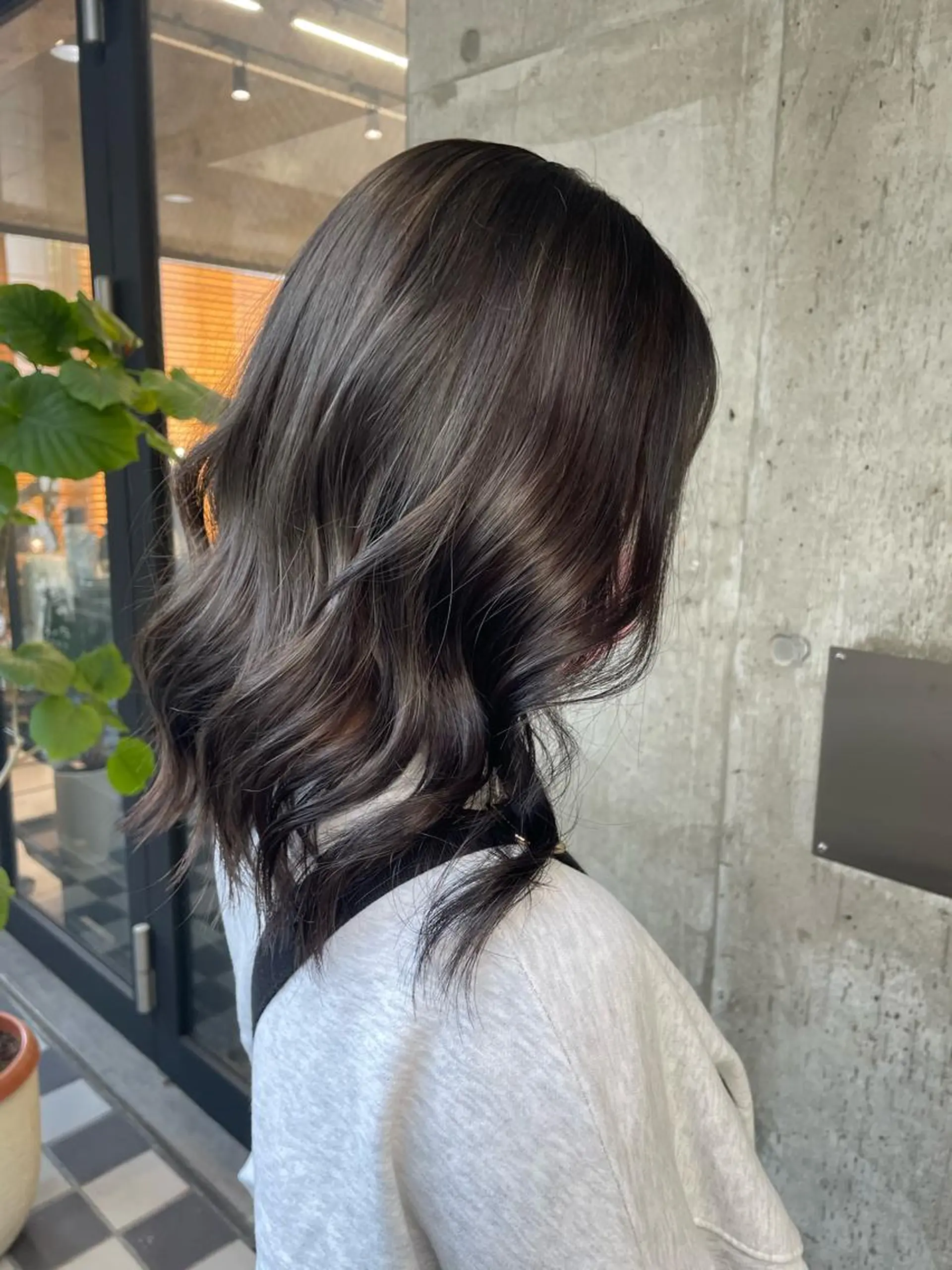 ミディアム 🫧ハイライトカラー 🫧 𝓜𝓘𝓤のヘアスタイル