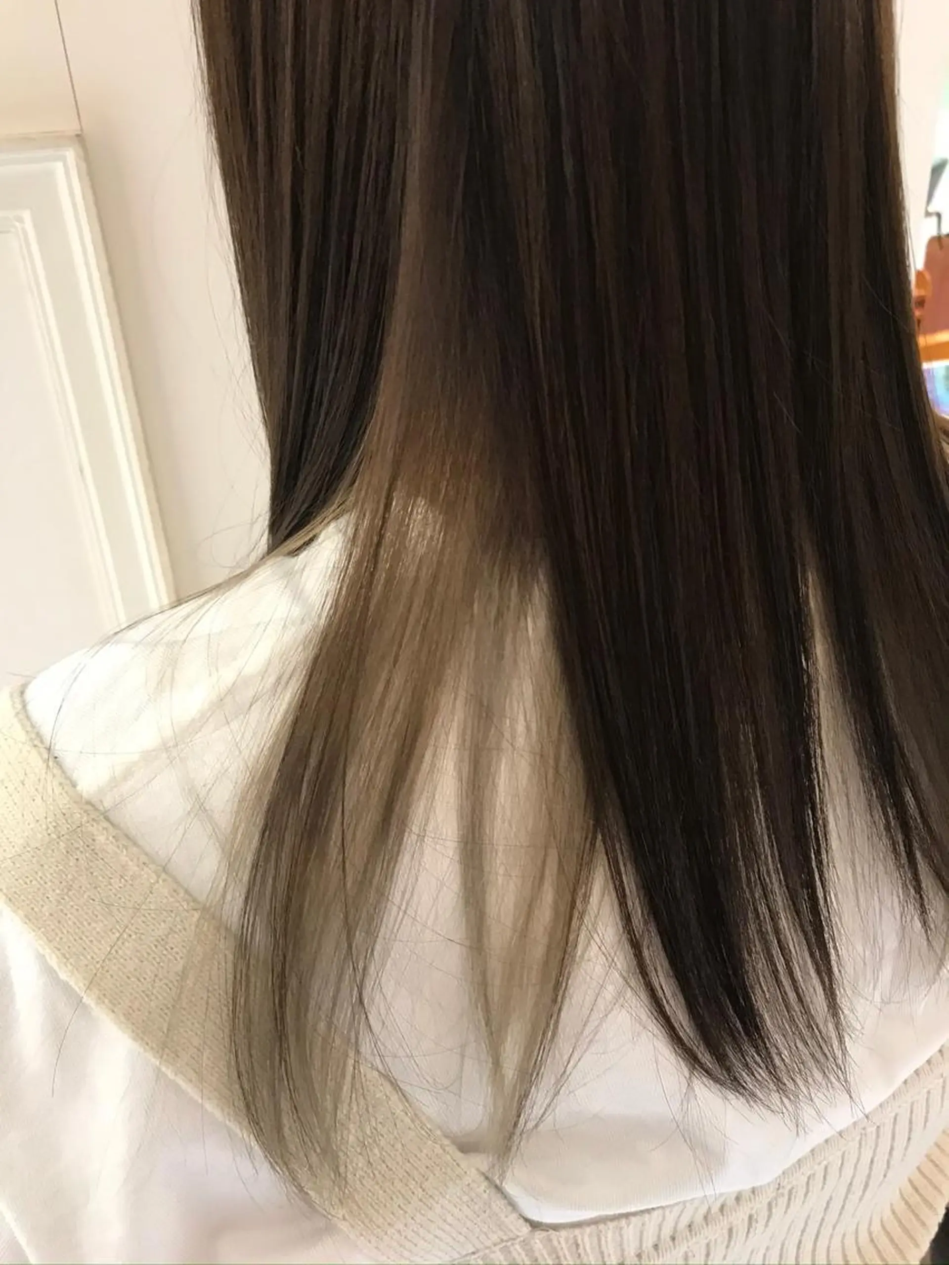 セミロング カラー Neolive caffのヘアスタイル