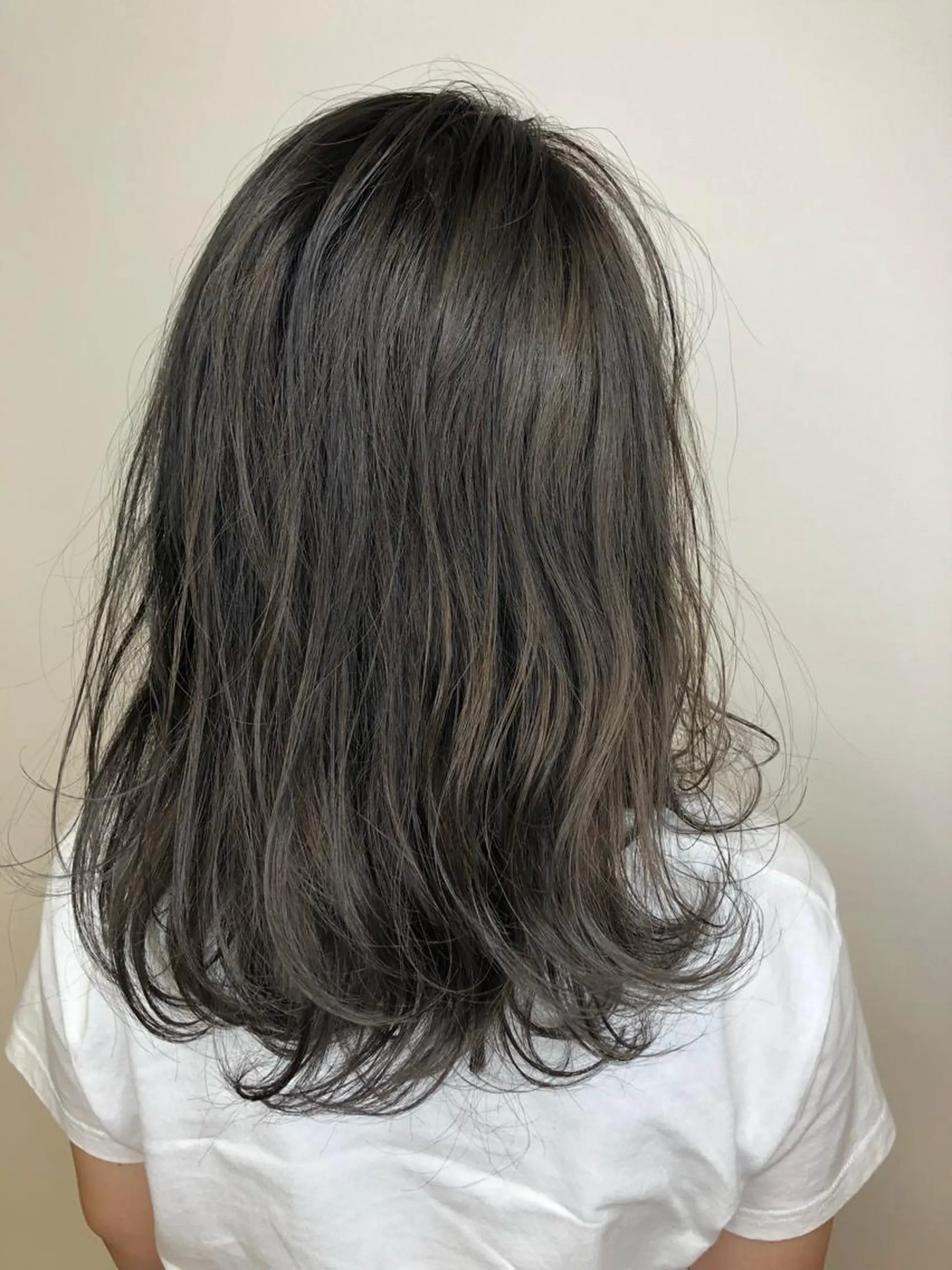 セミロング カラー メンズヘア特化 崎田 成人のヘアスタイル