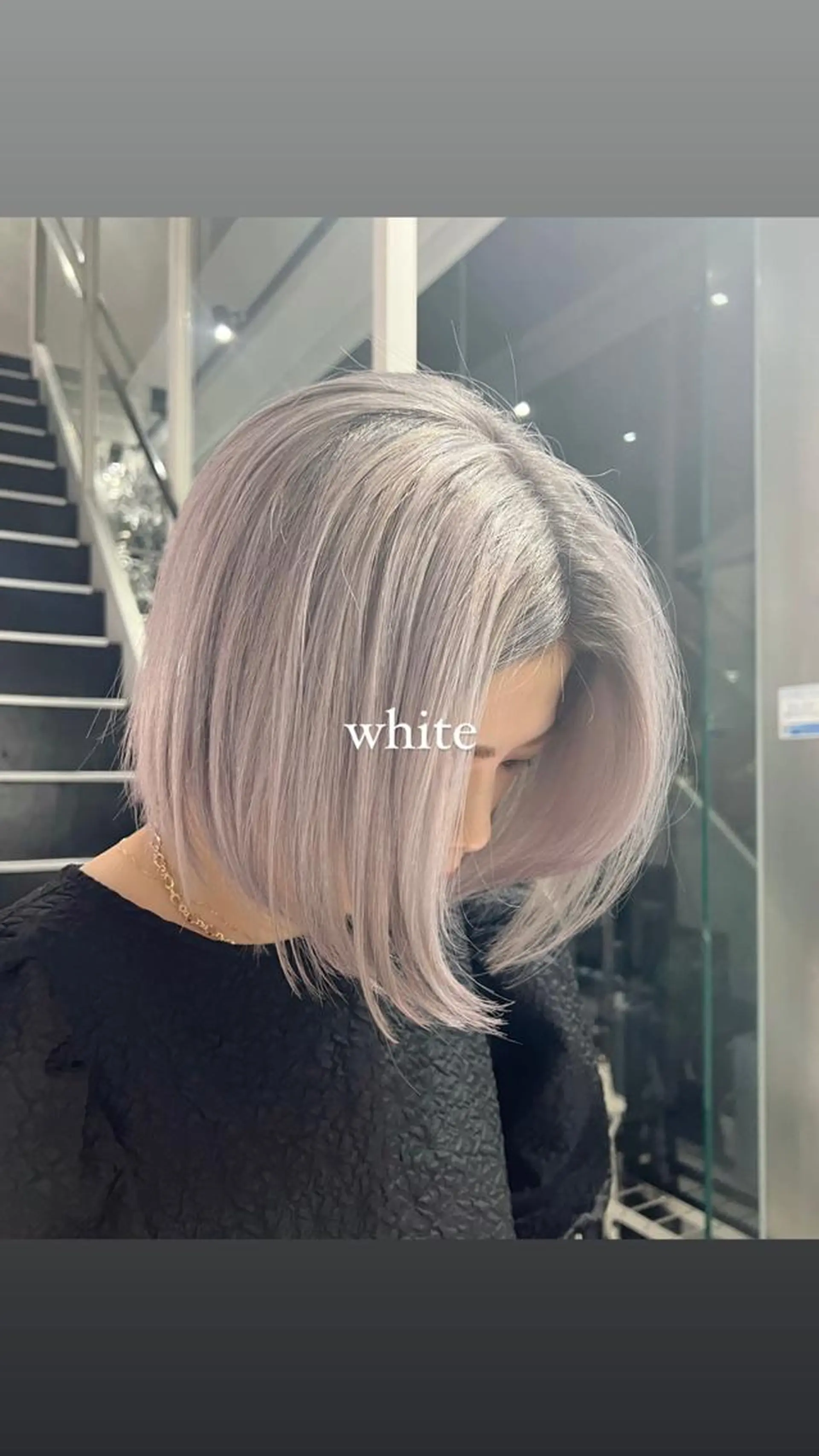 ショート カラー ayano/天神 ハイトーン/ブリーチのヘアスタイル