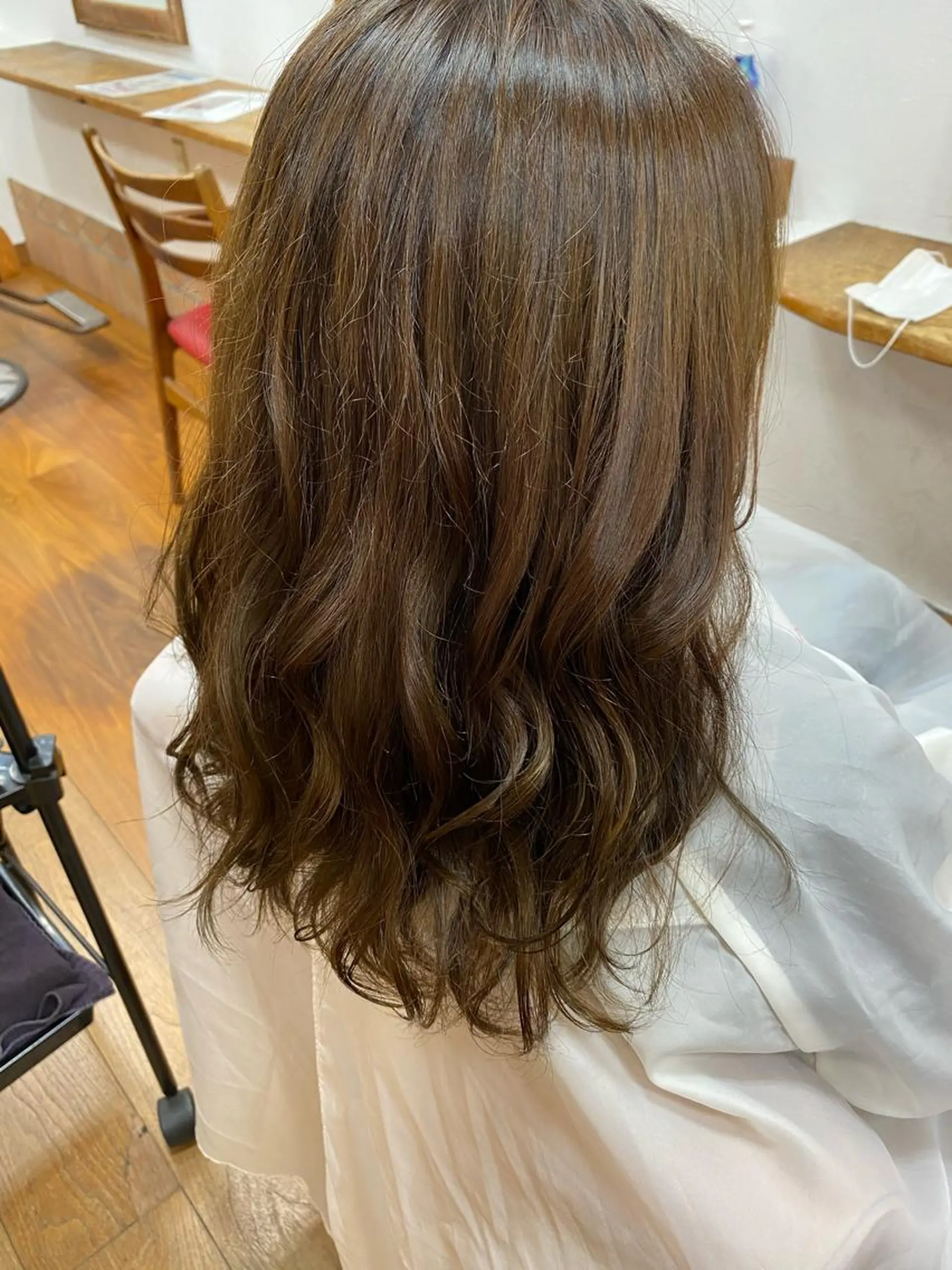 ロング カラー 安澤 彩奈のヘアスタイル