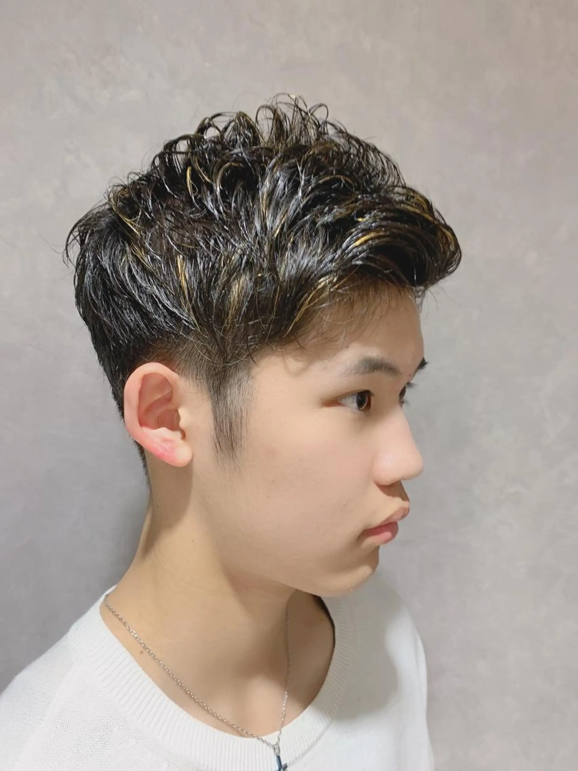 ショート カラー メンズ Watai 艶髪 當間 大知のヘアスタイル