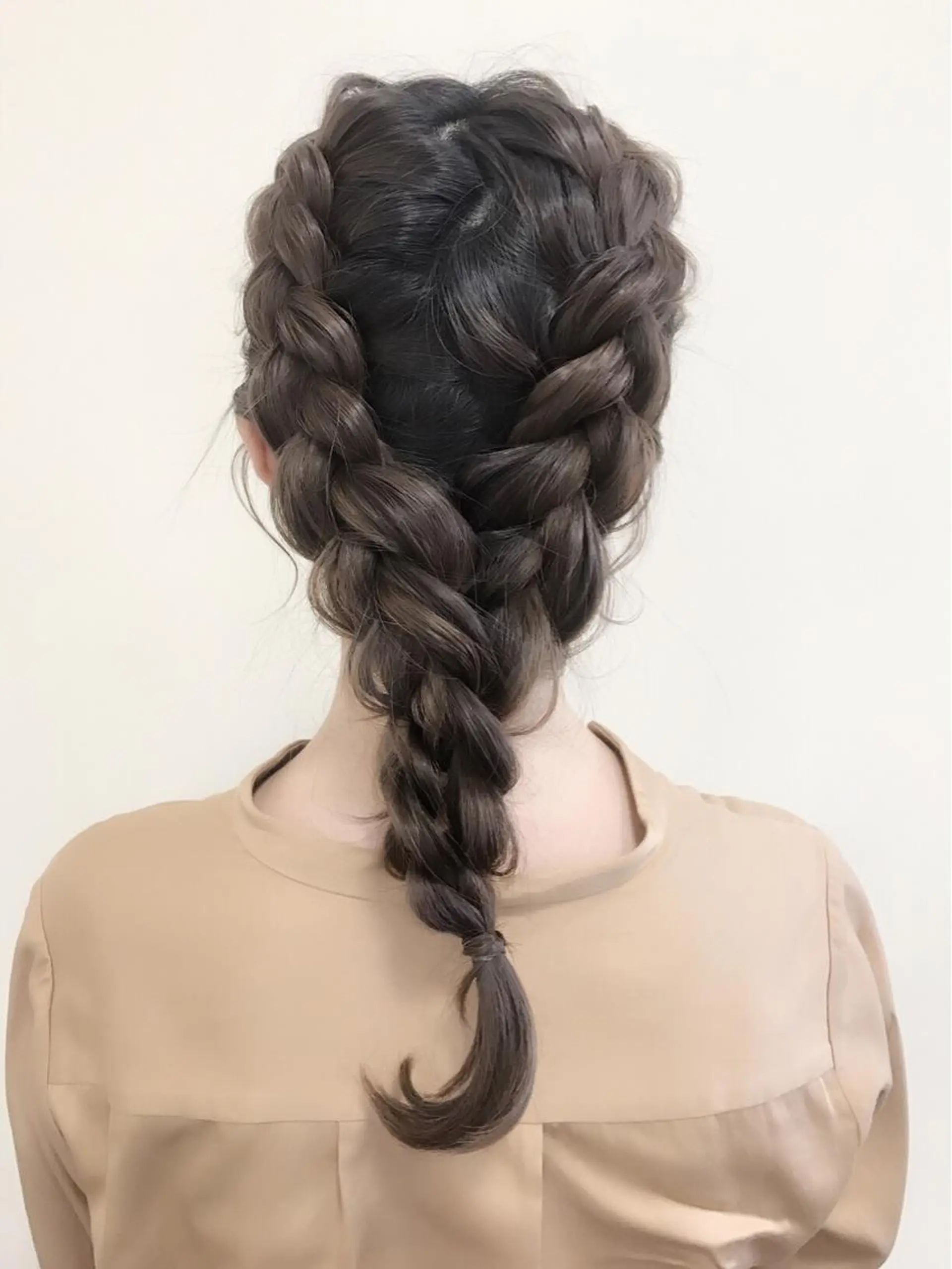 ヘアアレンジ 沢田 瞳のヘアスタイル