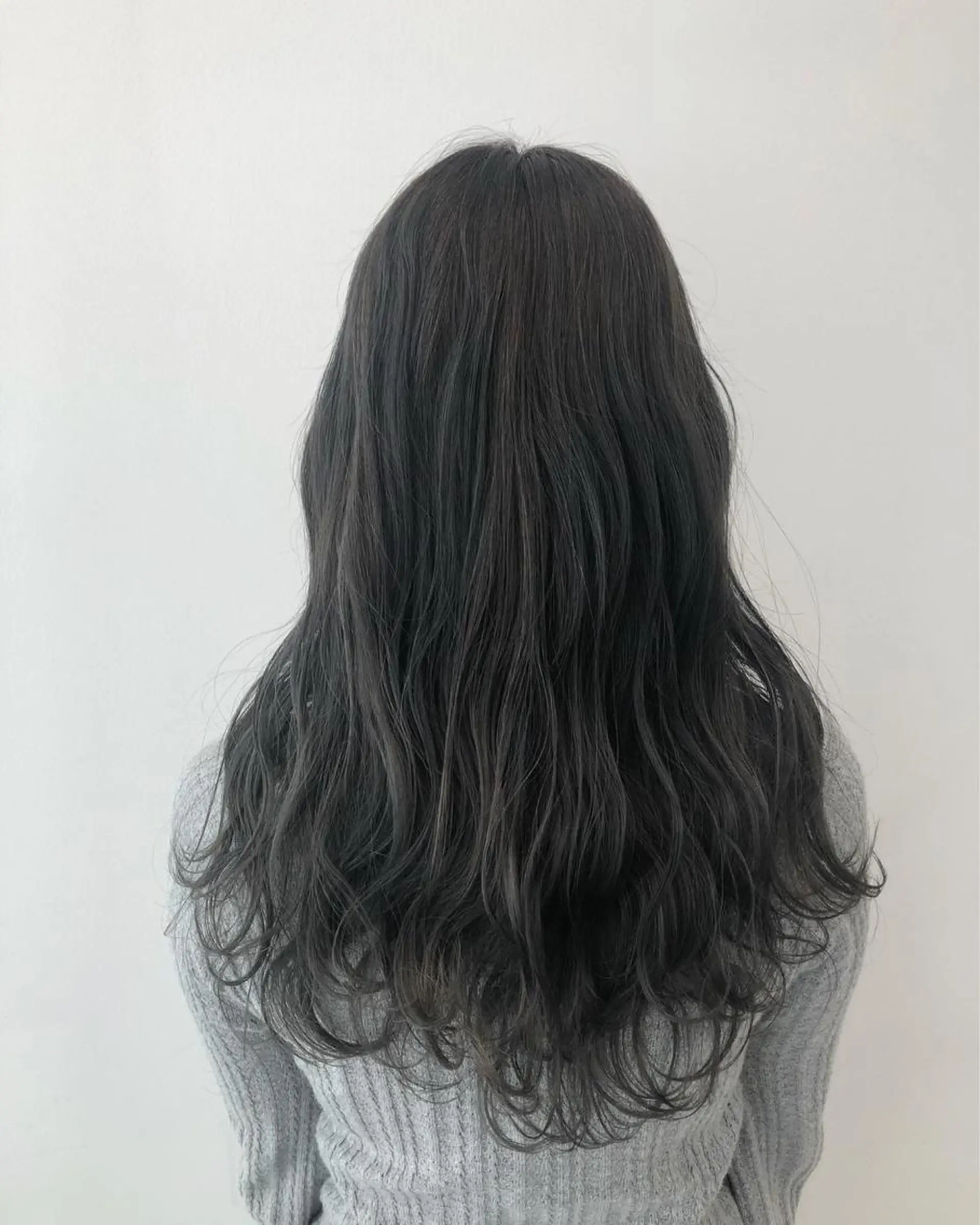 セミロング カラー 🦄インナーカラー 🦄貫井彩花のヘアスタイル