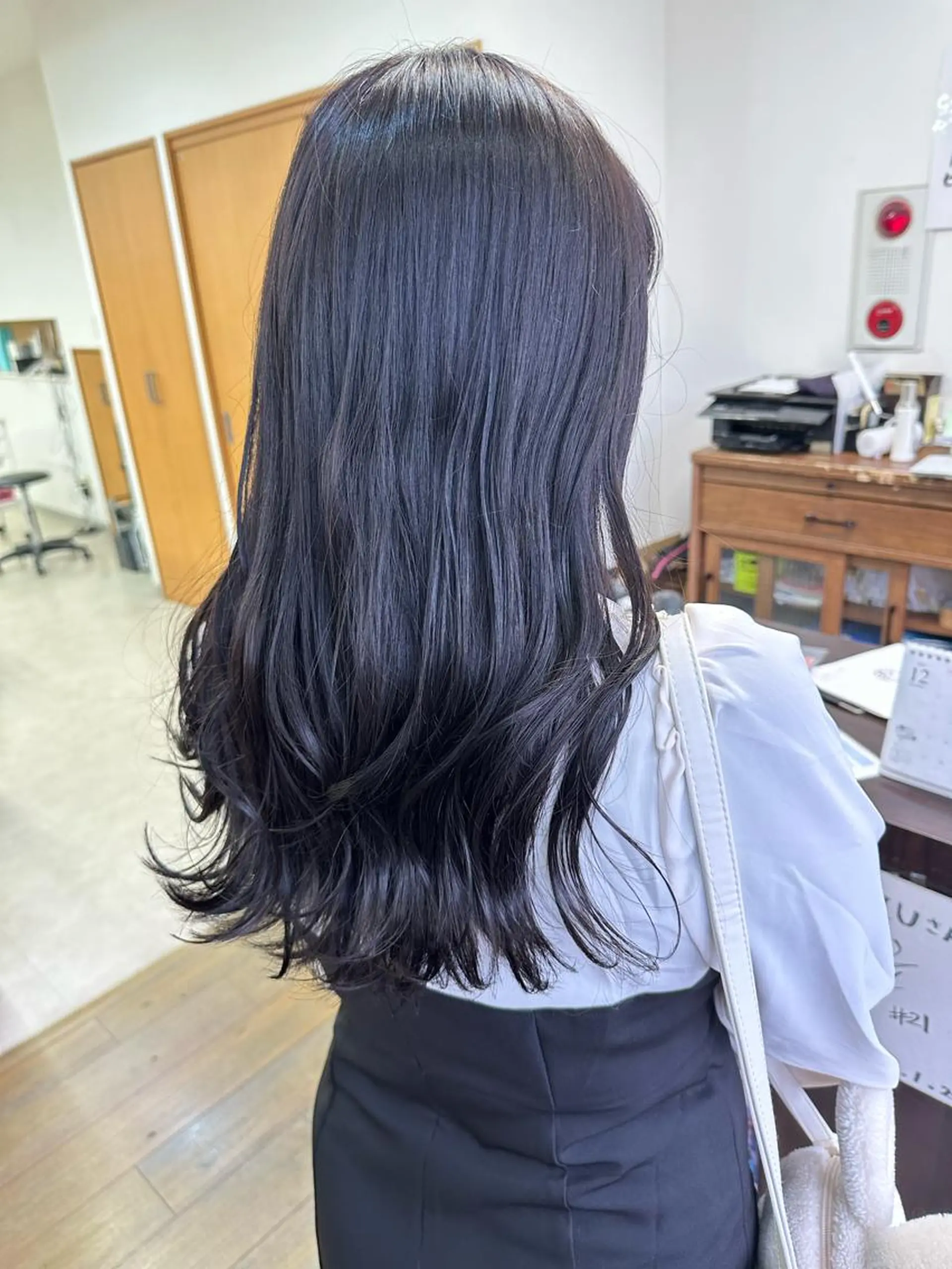 ミディアム カラー ブラウンカラー パープルカラー ブリーチカラー🫧 森　凪沙のヘアスタイル