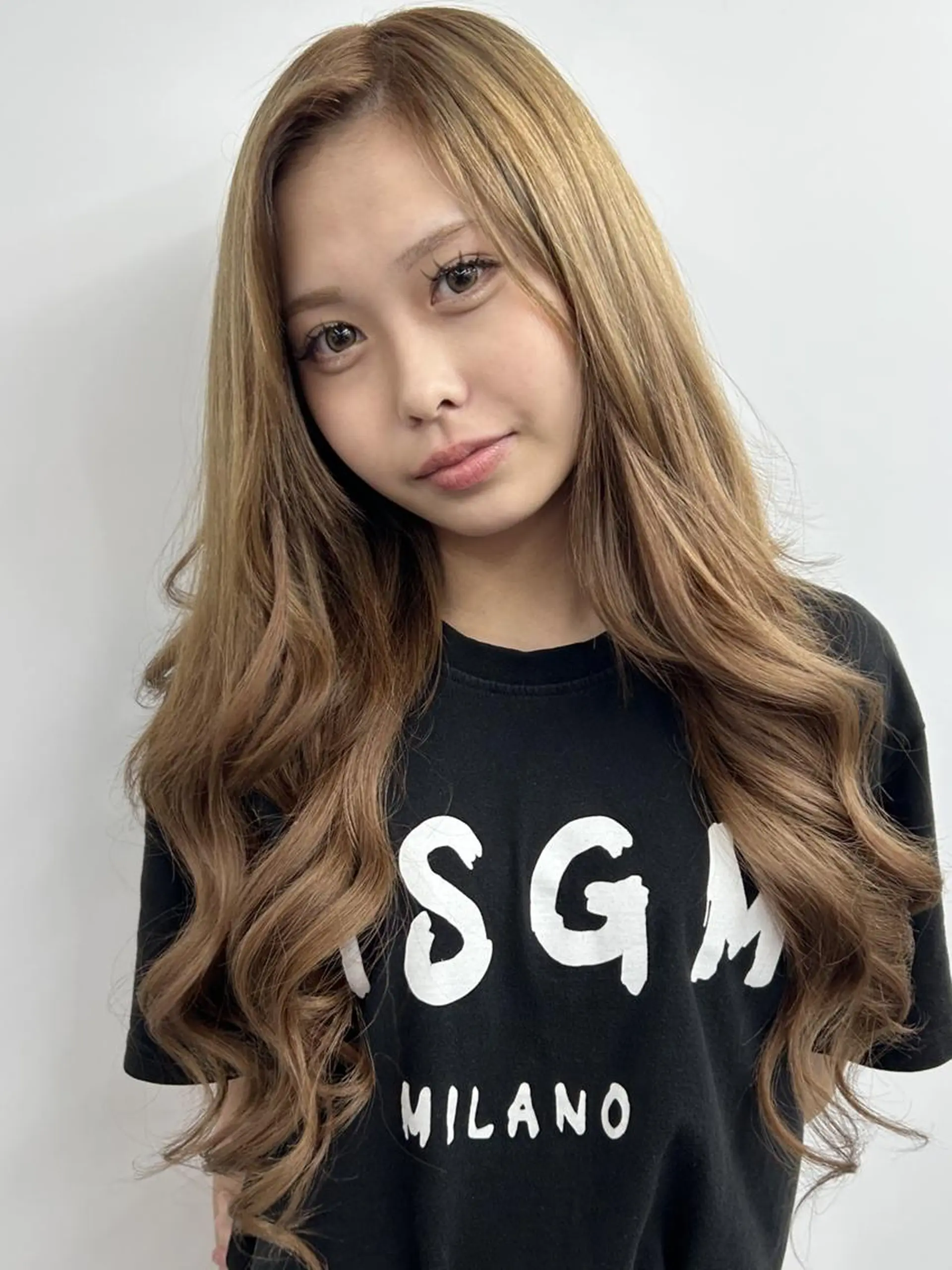 ロング カラー シールエクステ バレイヤージュ ハイライトカラー ハイトーンカラー エクステ ヘアカラー エクステ レイヤー/エクステ alpha下妻のヘアスタイル