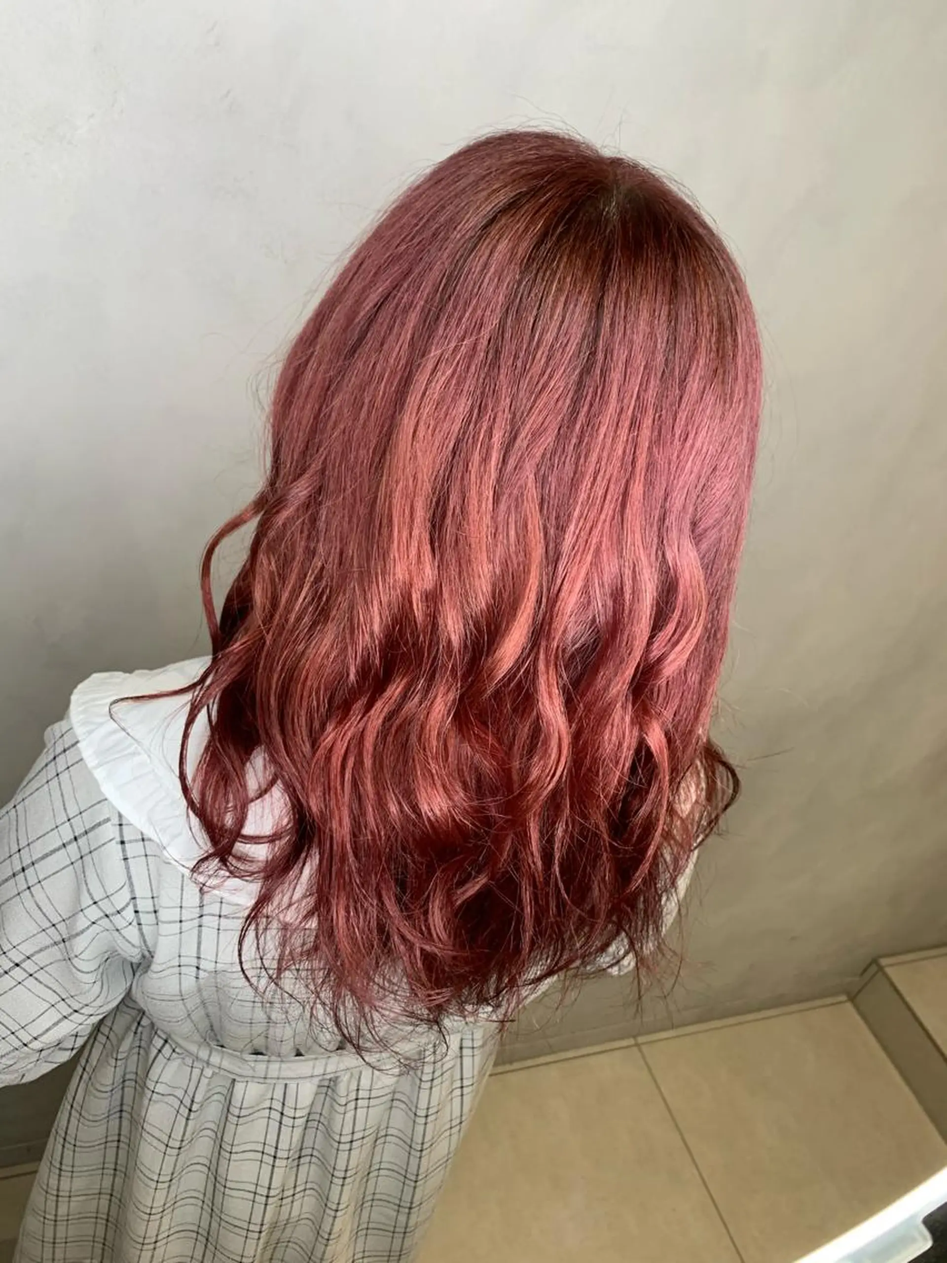 セミロング カラー 吹田 駿 髪質改善縮毛矯正のヘアスタイル