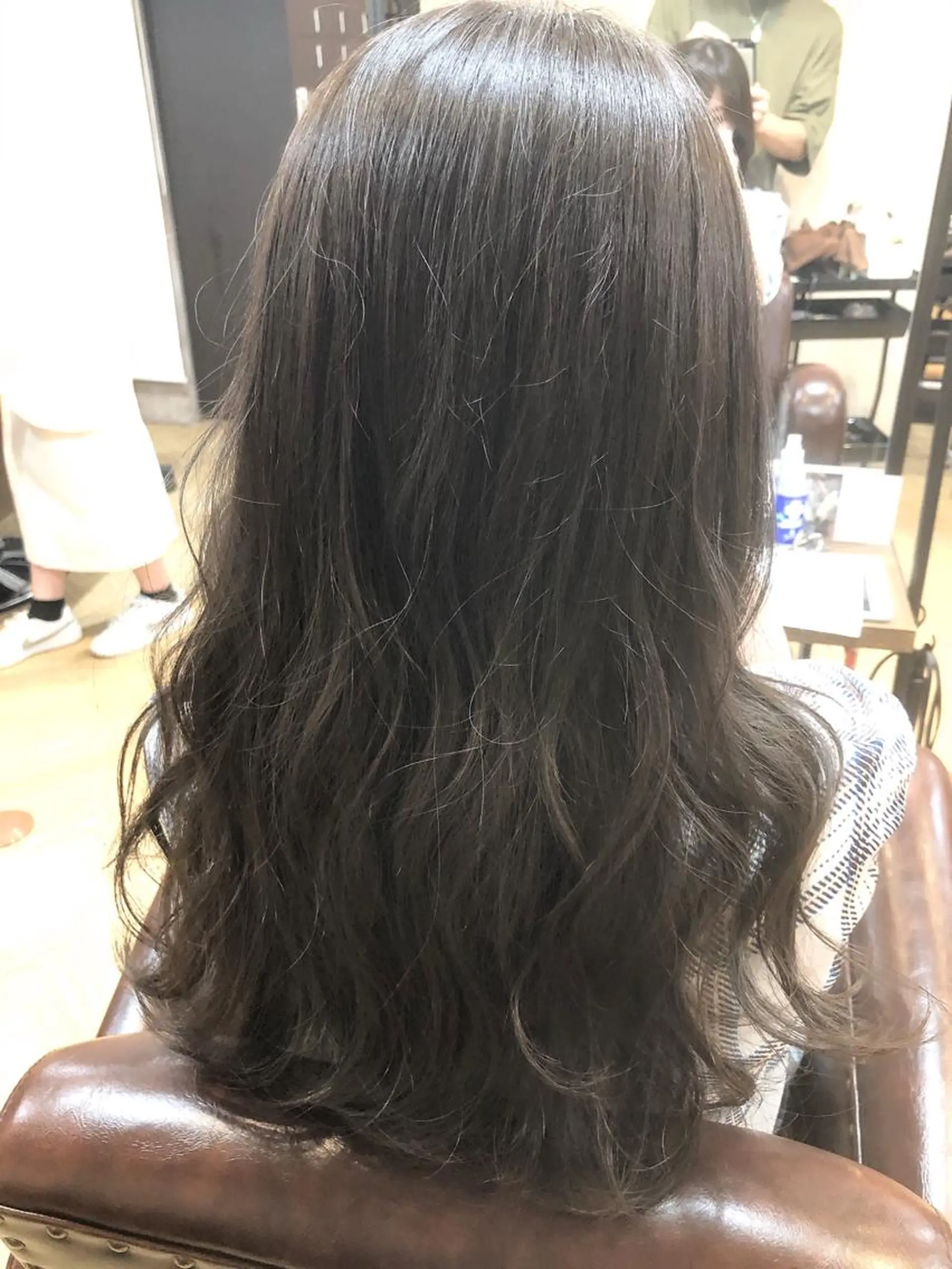 セミロング カラー アッシュ ベージュカラー グレージュ antica YOSHIのヘアスタイル