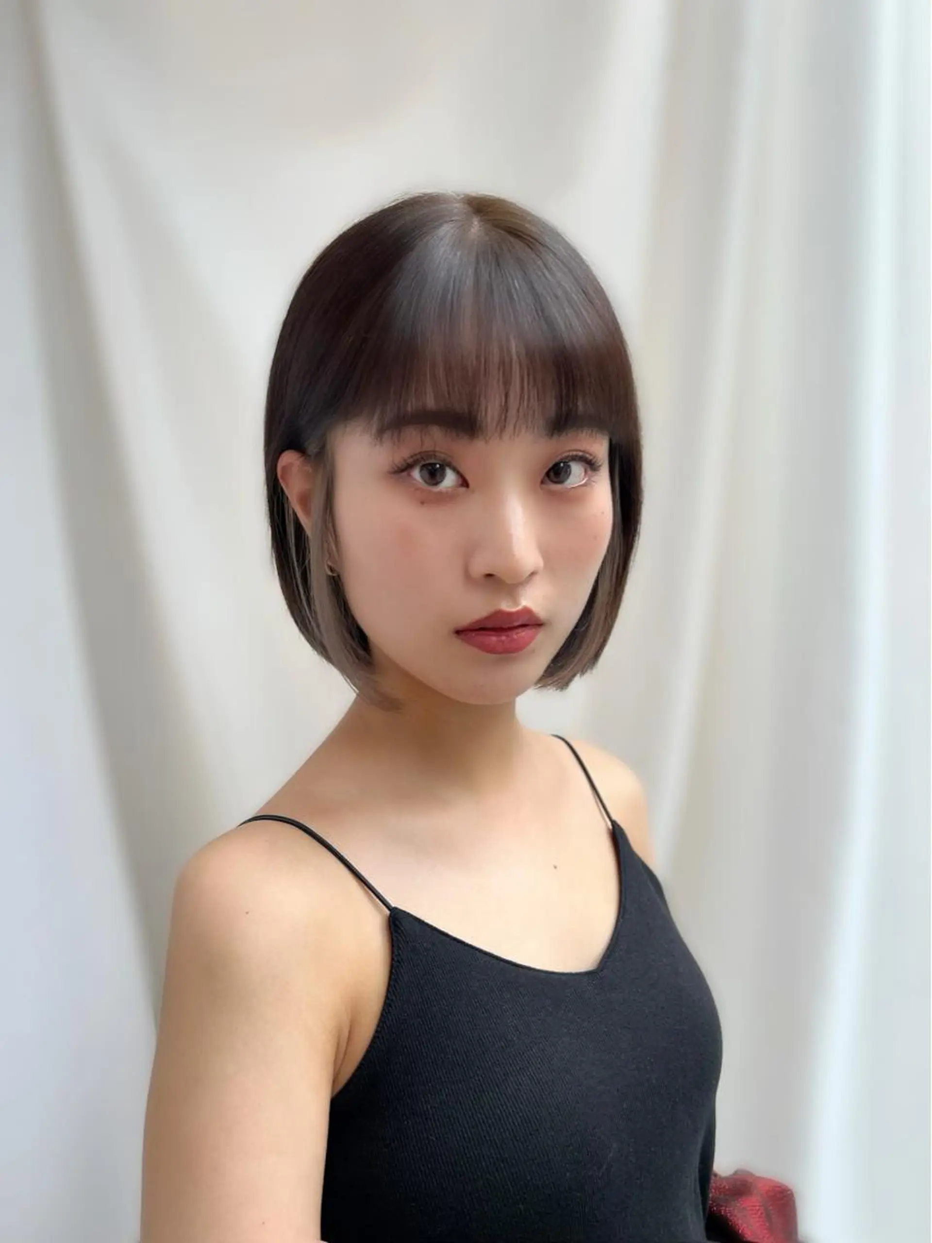 ミディアム カラー ベージュカラー 透明感カラー グレージュ ボブ カット ヘアカラー トリートメント レイヤー専門家 ダブルカラー修のヘアスタイル