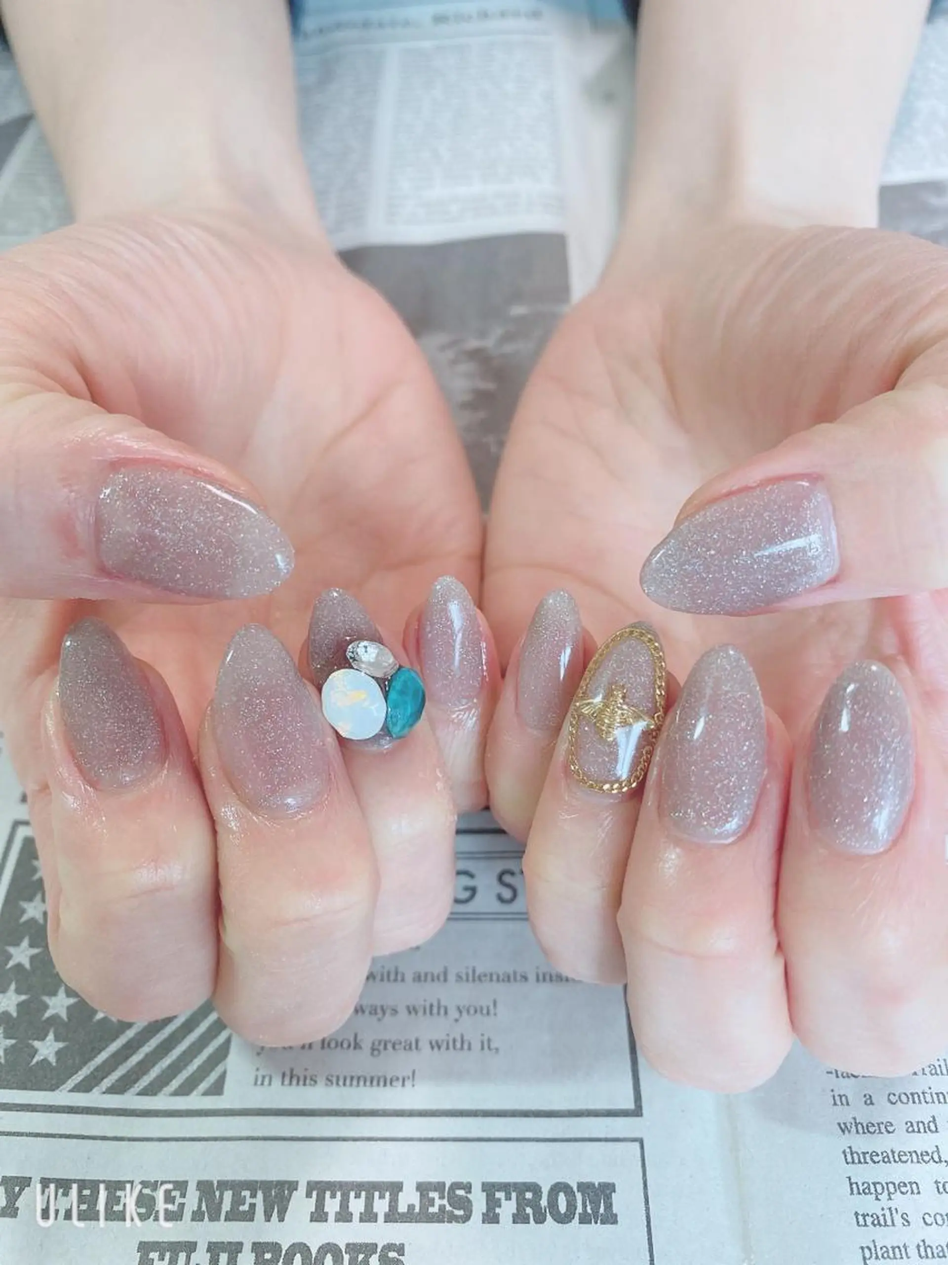 ネイル ゴールド ハンドネイル ハンドケア 森山 舞のネイルデザイン