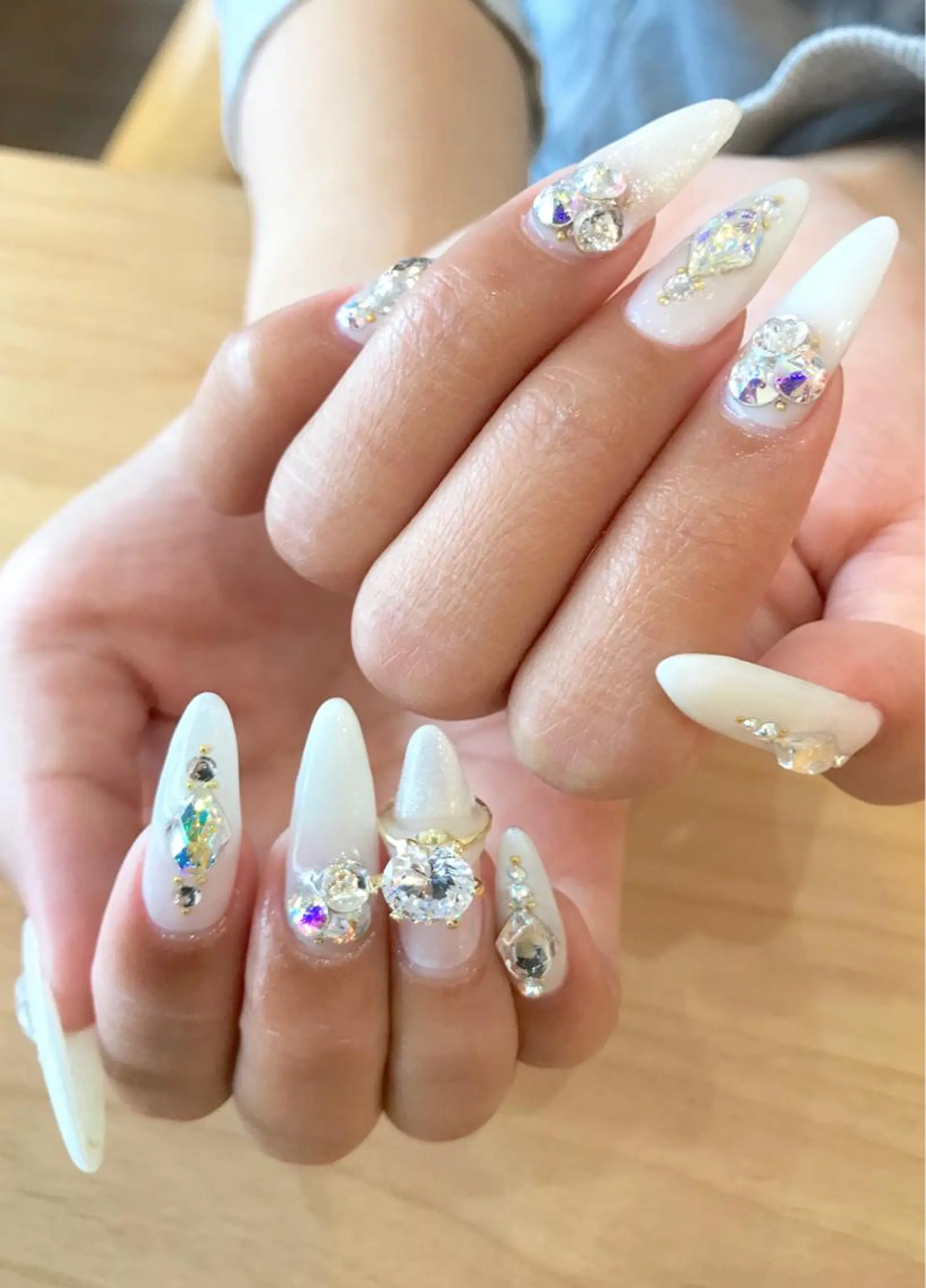 ネイル キラキラネイル スカルプネイル ストーンネイル その他(ネイル) eclale nのネイルデザイン