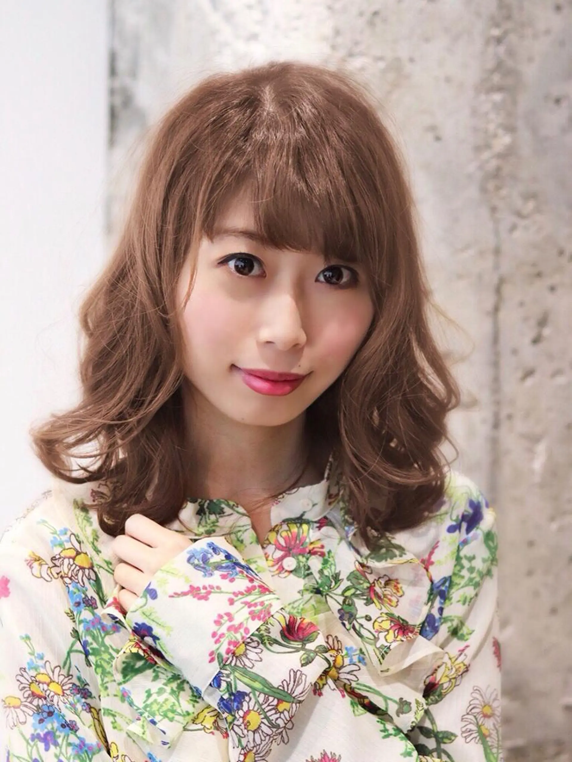 セミロング カラー バレイヤージュ 黒髪 グラデーションカラー グレージュ ハイライトカラー カット ヘアカラー トリートメント 髪質改善🌈縮毛矯正 荻原　達矢のヘアスタイル