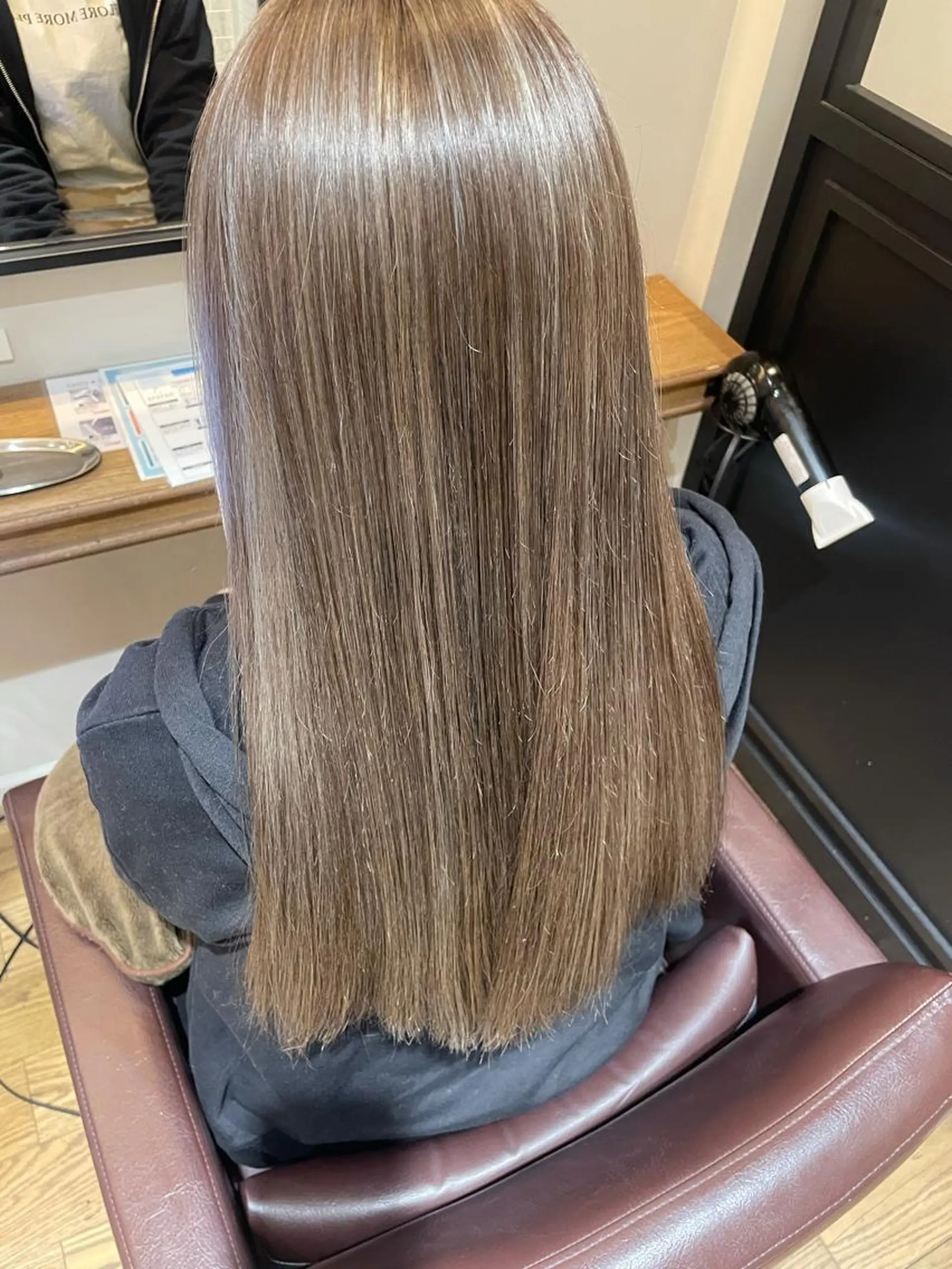 ロング カラー 渡辺 瑠美のヘアスタイル