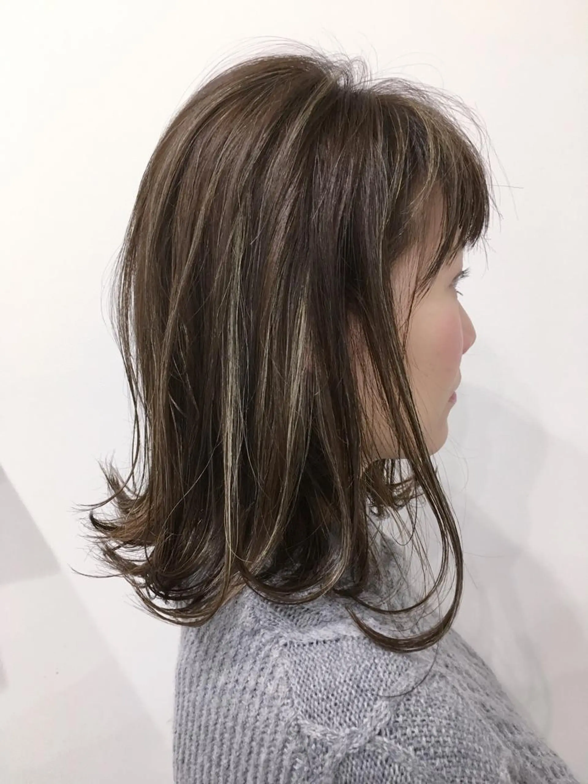 ミディアム カラー ハイライトカラー ハイライト tipi 香椎・千早のヘアスタイル