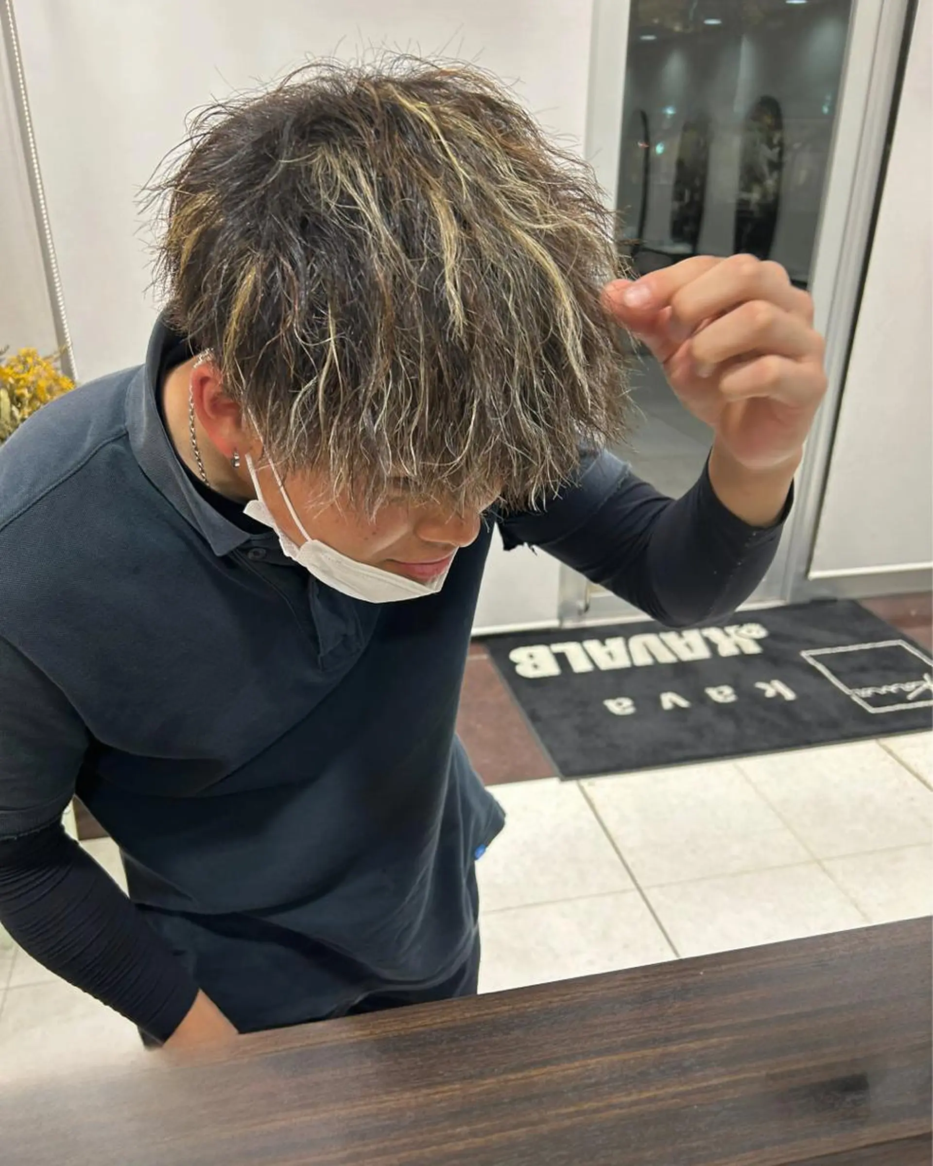 カラー パーマ メンズ yoda karenのヘアスタイル