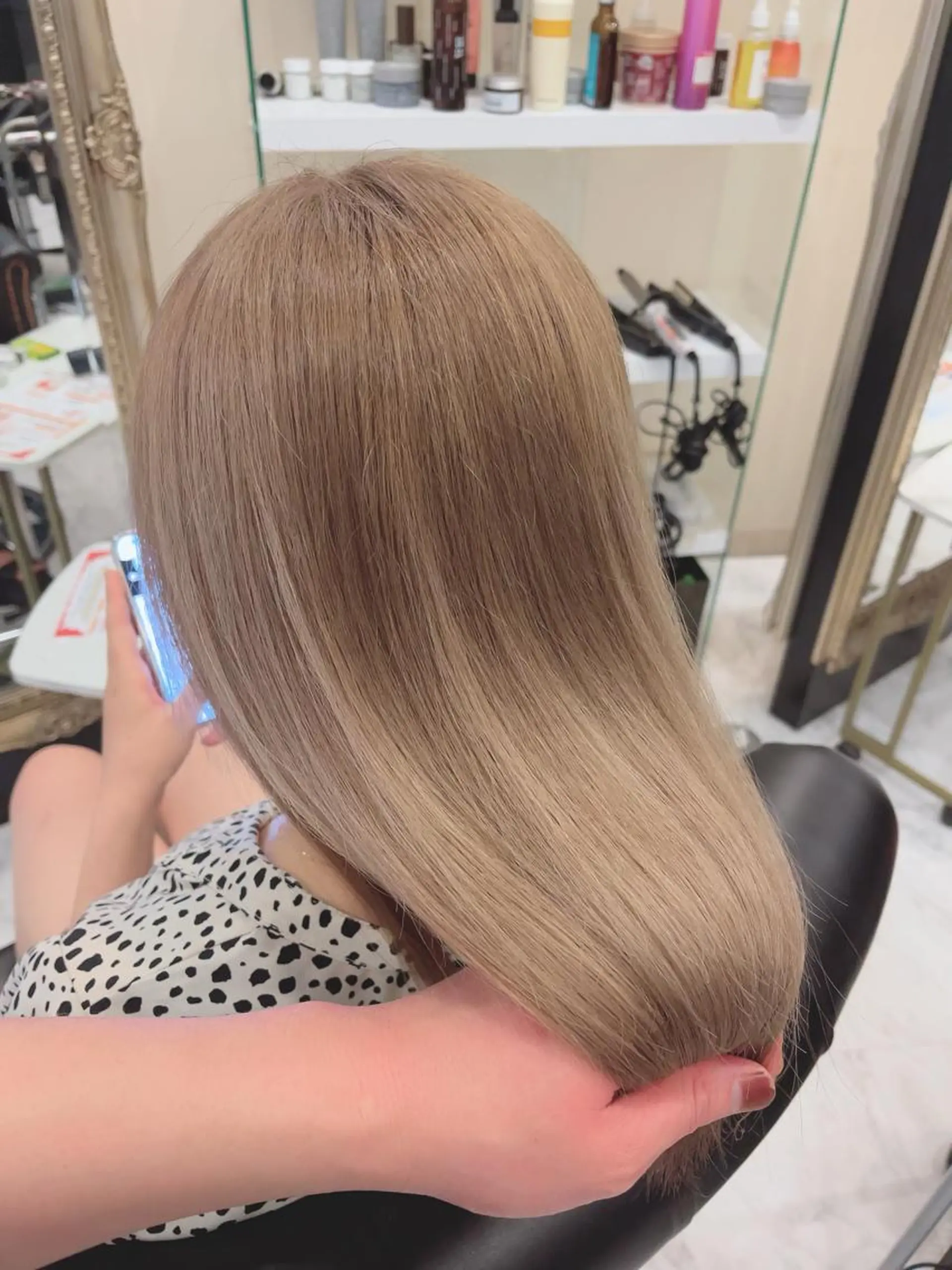 ロング ケアブリーチ&シール エクステの店和田翔莉のヘアスタイル