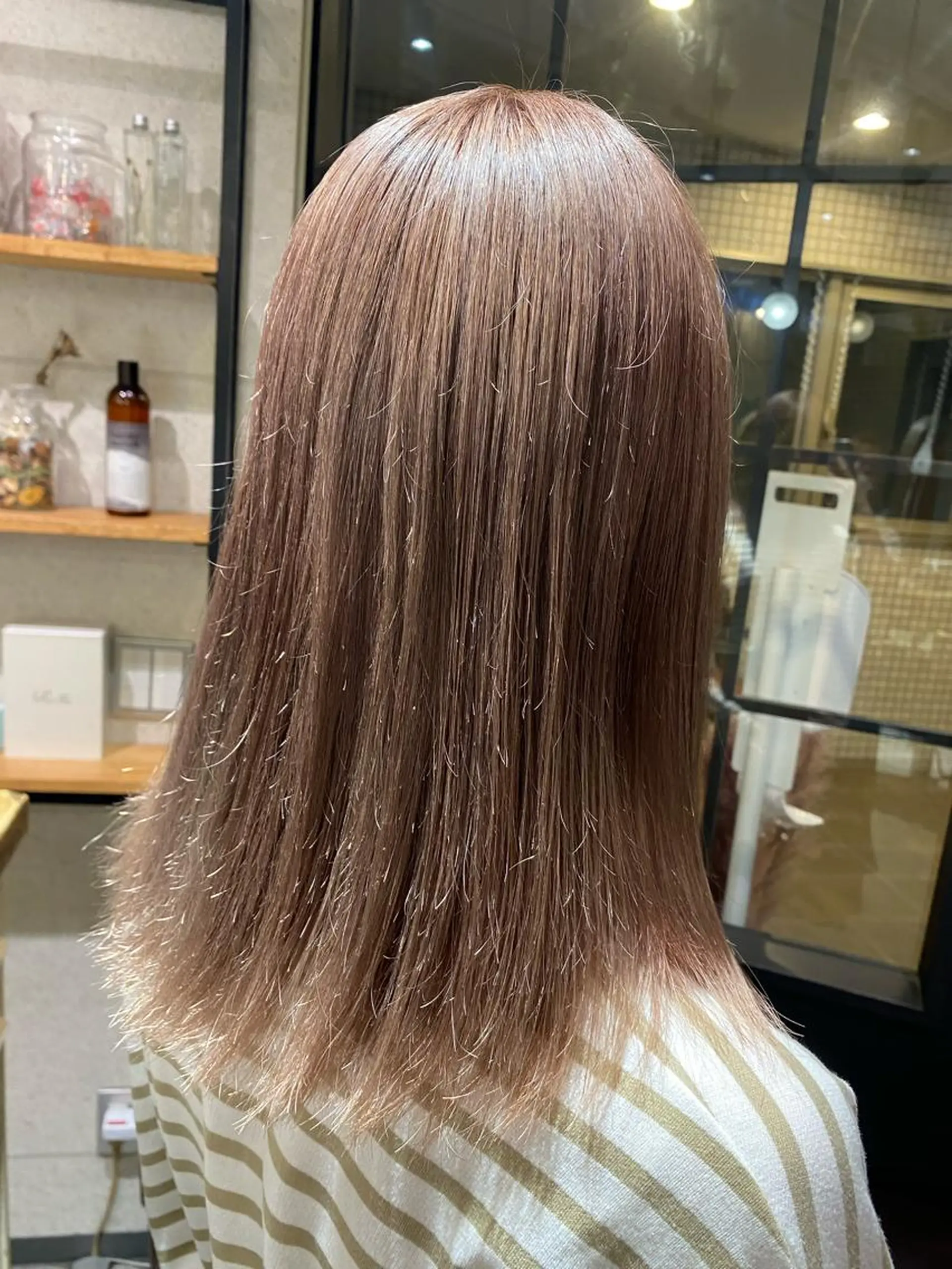 ミディアム カラー ヘアカラー 透明感カラー🫧 nanohaのヘアスタイル