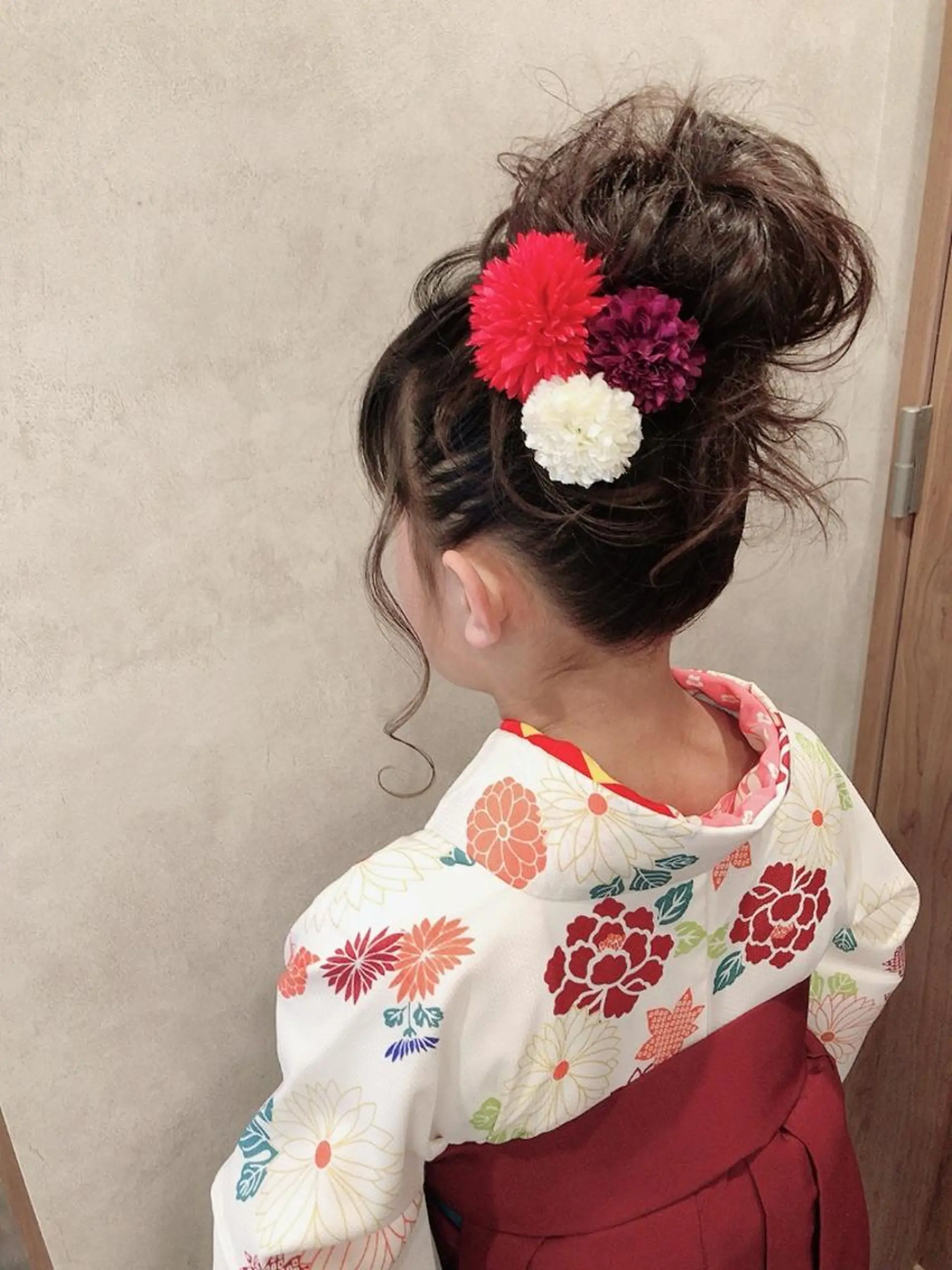 ヘアアレンジ 着物ヘア 卒業式のヘアスタイル 野咲き 美容室のマツエク・マツパデザイン