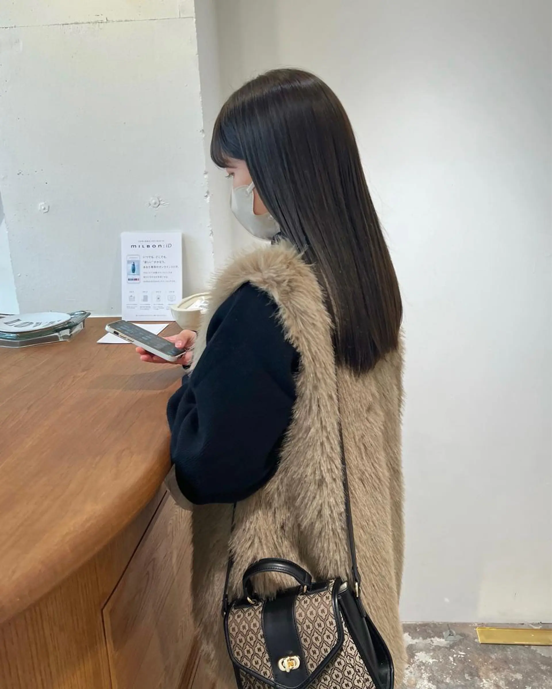 カラー aiko【艶カラー ・ミニモ年内で終了】のヘアスタイル