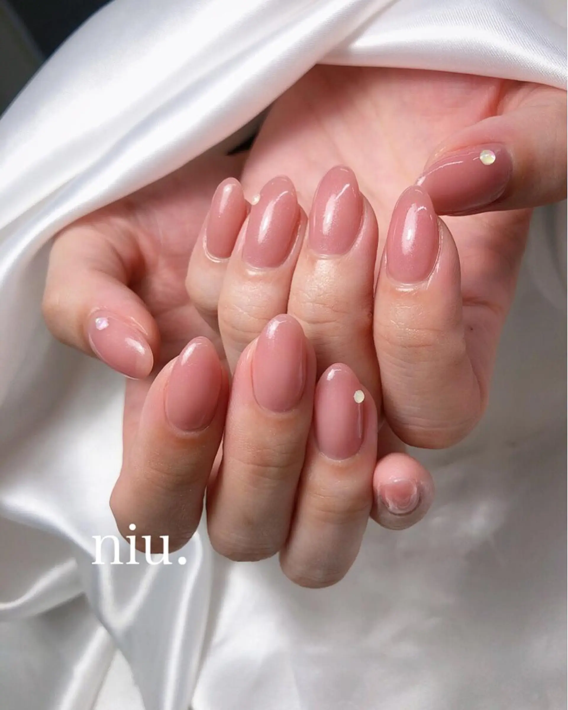 ミディアム ハンドネイル niu.所属・nail salon niuのネイルデザイン