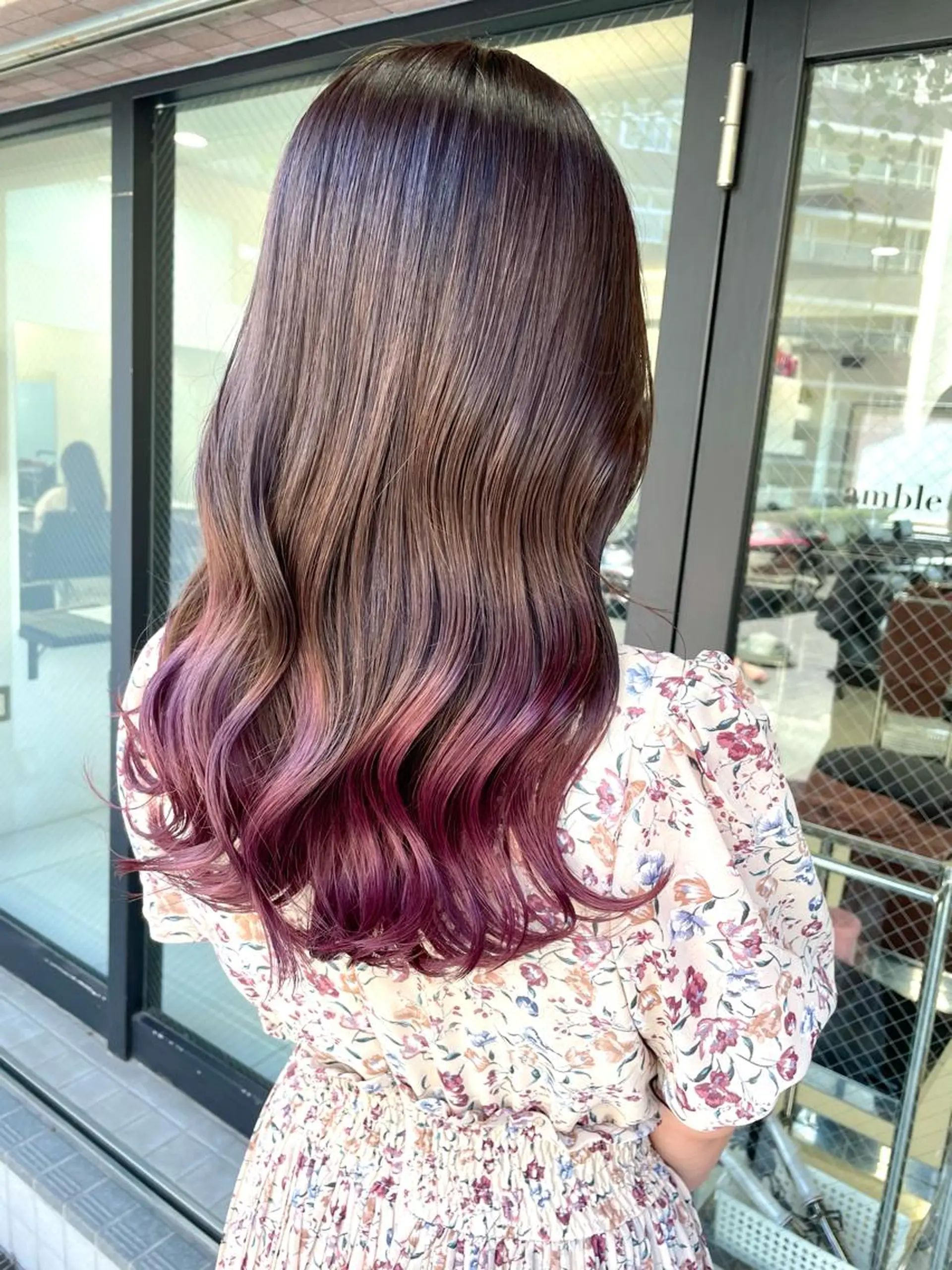 ロング カラー ヘアカラー 横山 奈央のヘアスタイル