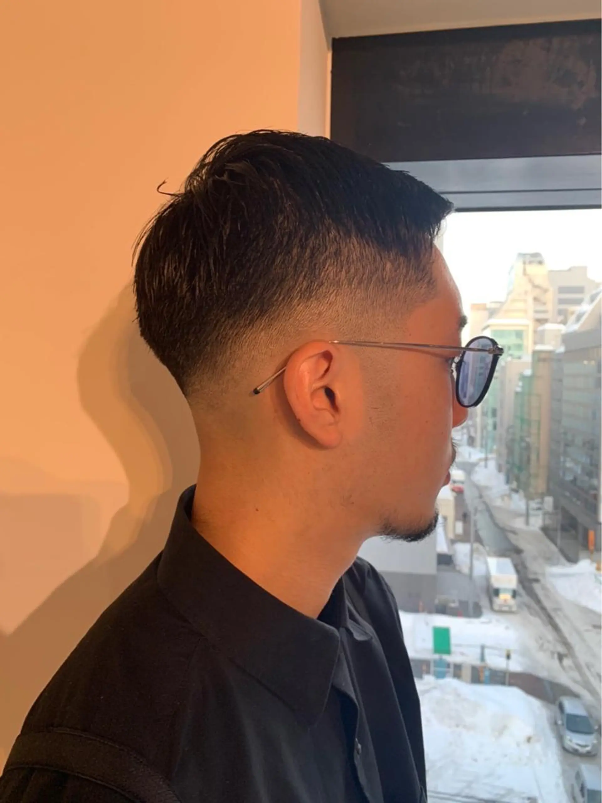 ショート メンズ フェードカット メンズハイライト メンズハイトーン メンズパーマ 学生（メンズ向け） カット メンズ特化✂︎ ✂︎sunのヘアスタイル