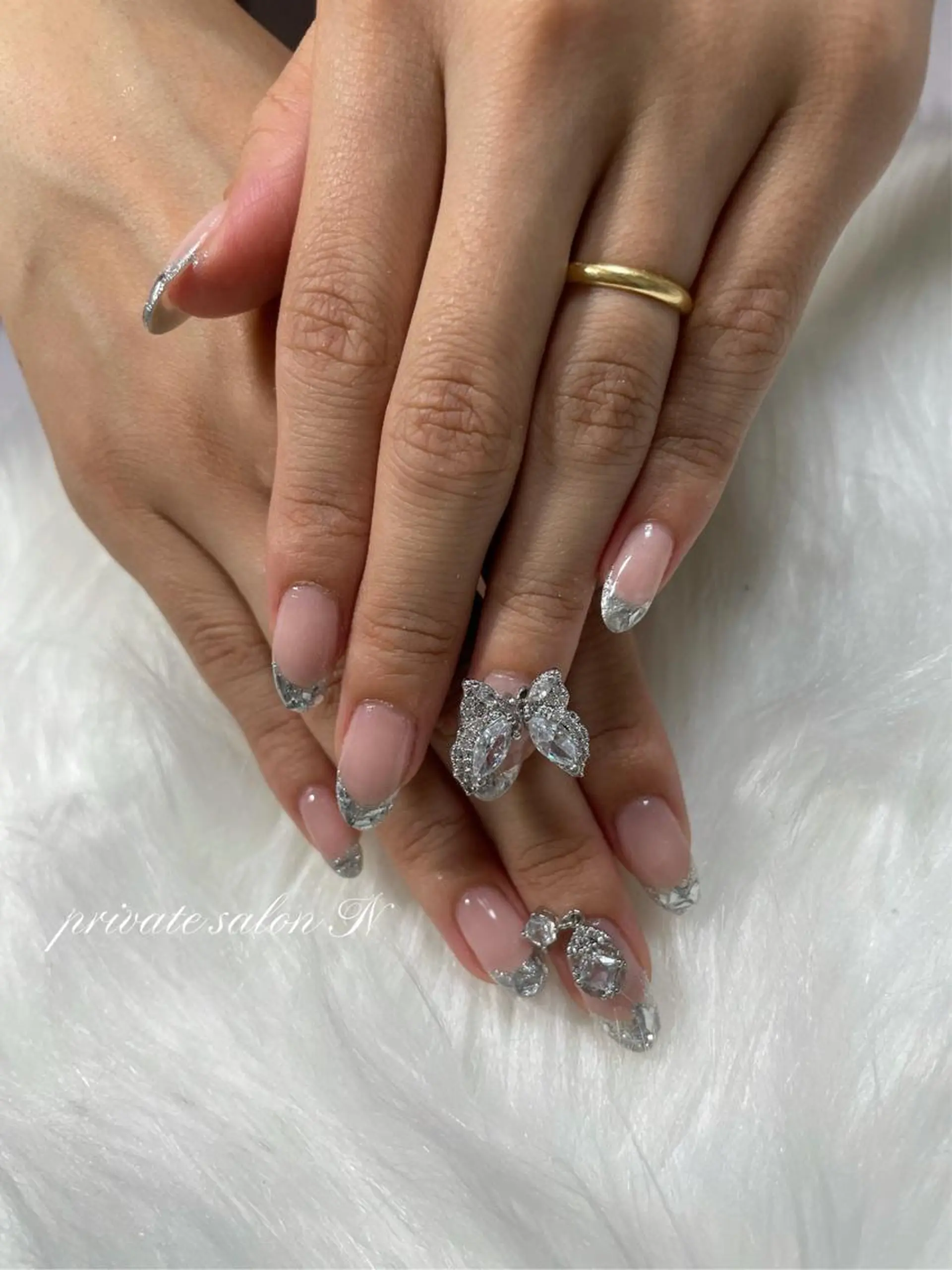 ネイル フレンチネイル ガラスフレンチ BINERVA nail salonのネイルデザイン