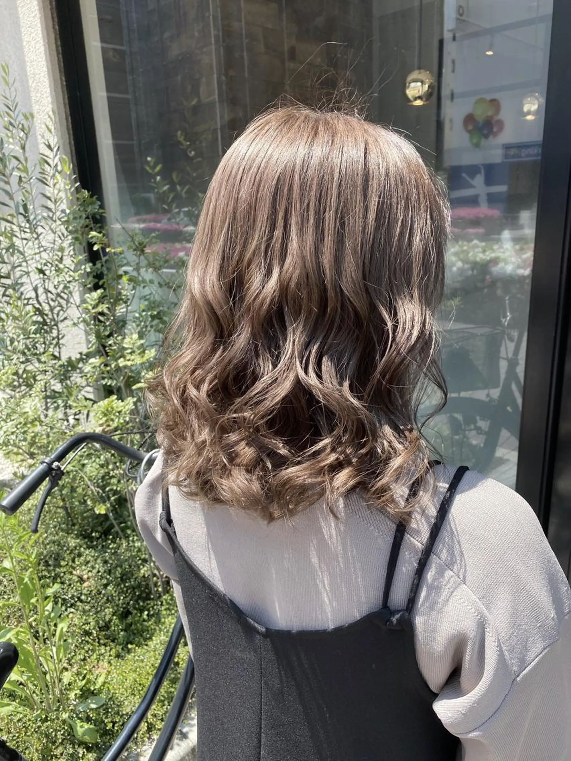 ミディアム カラー ヘアアレンジ Belle hair Design青野大貴のヘアスタイル