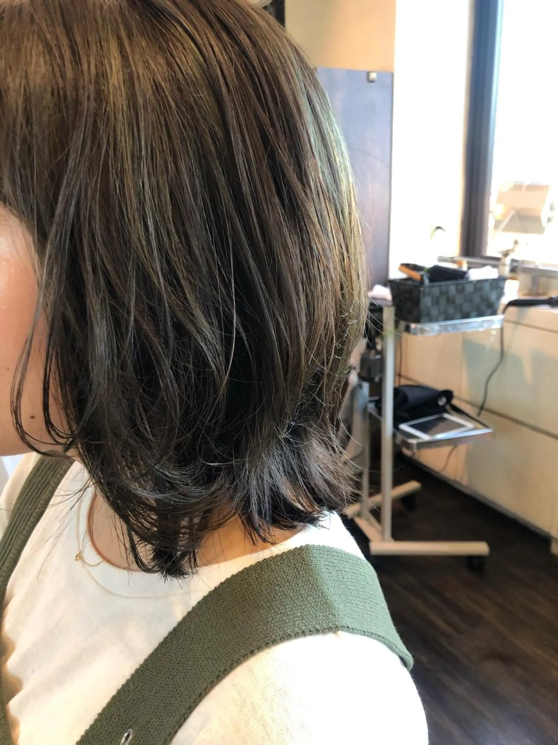 ショート カラー ベージュカラー 西本 夏美のヘアスタイル