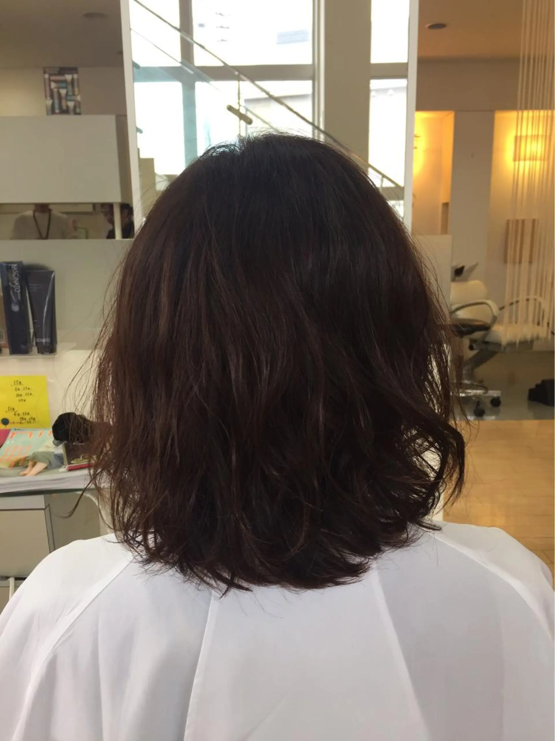 ミディアム カラー パーマ ミディアムパーマ ブラウンカラー カット ヘアカラー パーマ 斎藤 舞香のマツエク・マツパデザイン