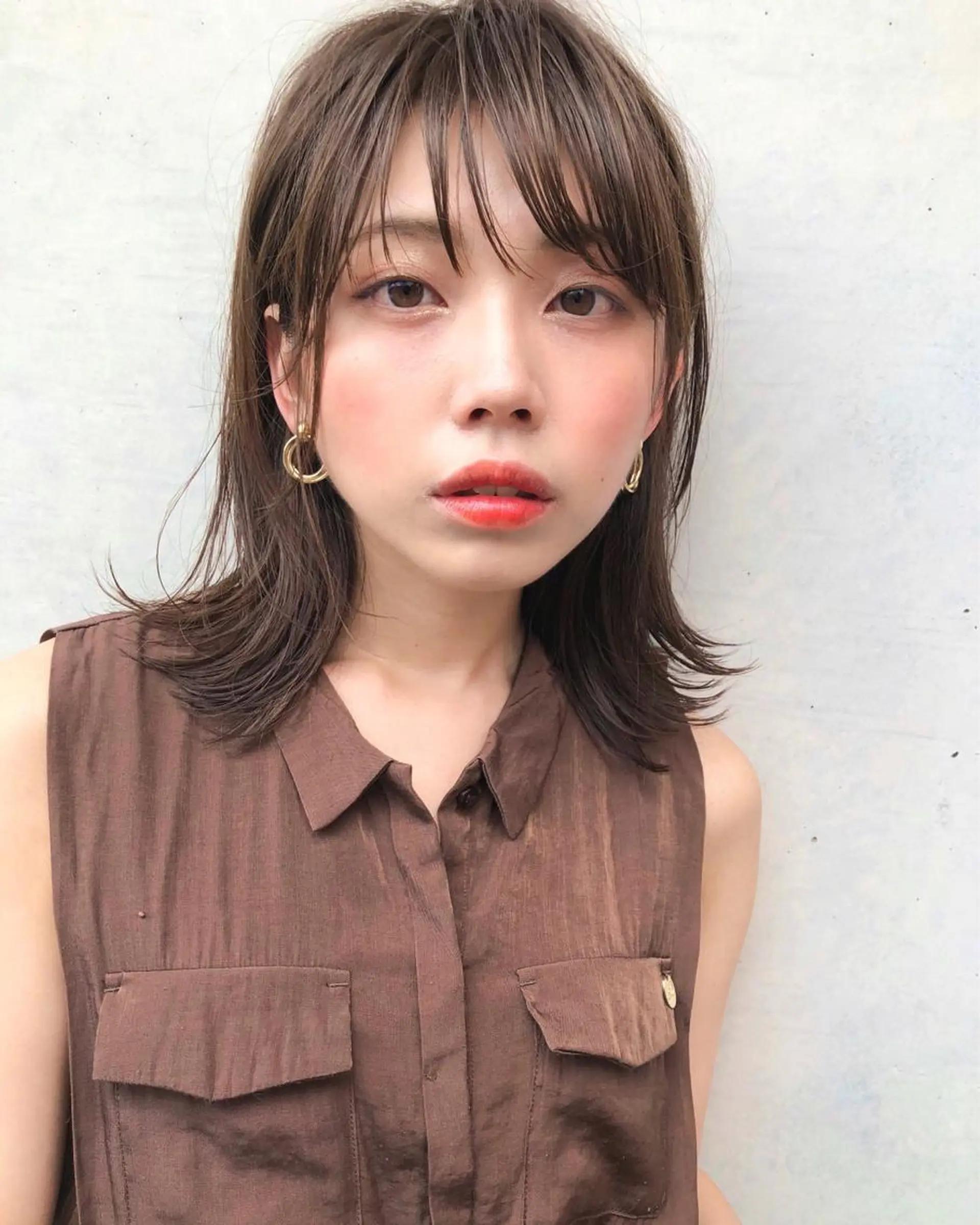 ミディアム カラー ベージュカラー フォギーベージュ ボブ 外ハネヘア 似合わせレイヤー 🇰🇷荒木洋文のヘアスタイル