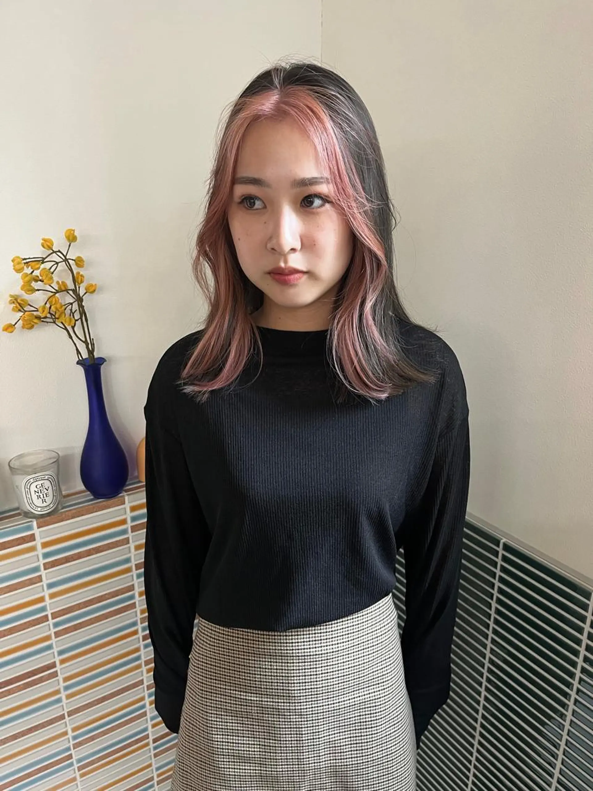 ミディアム カラー ミストバング ベージュカラー ブリーチ フェイスフレーミング ピンクカラー ヘアカラー トリートメント 🩷ハイトーン透明感 レイヤー🩷ユリカのヘアスタイル