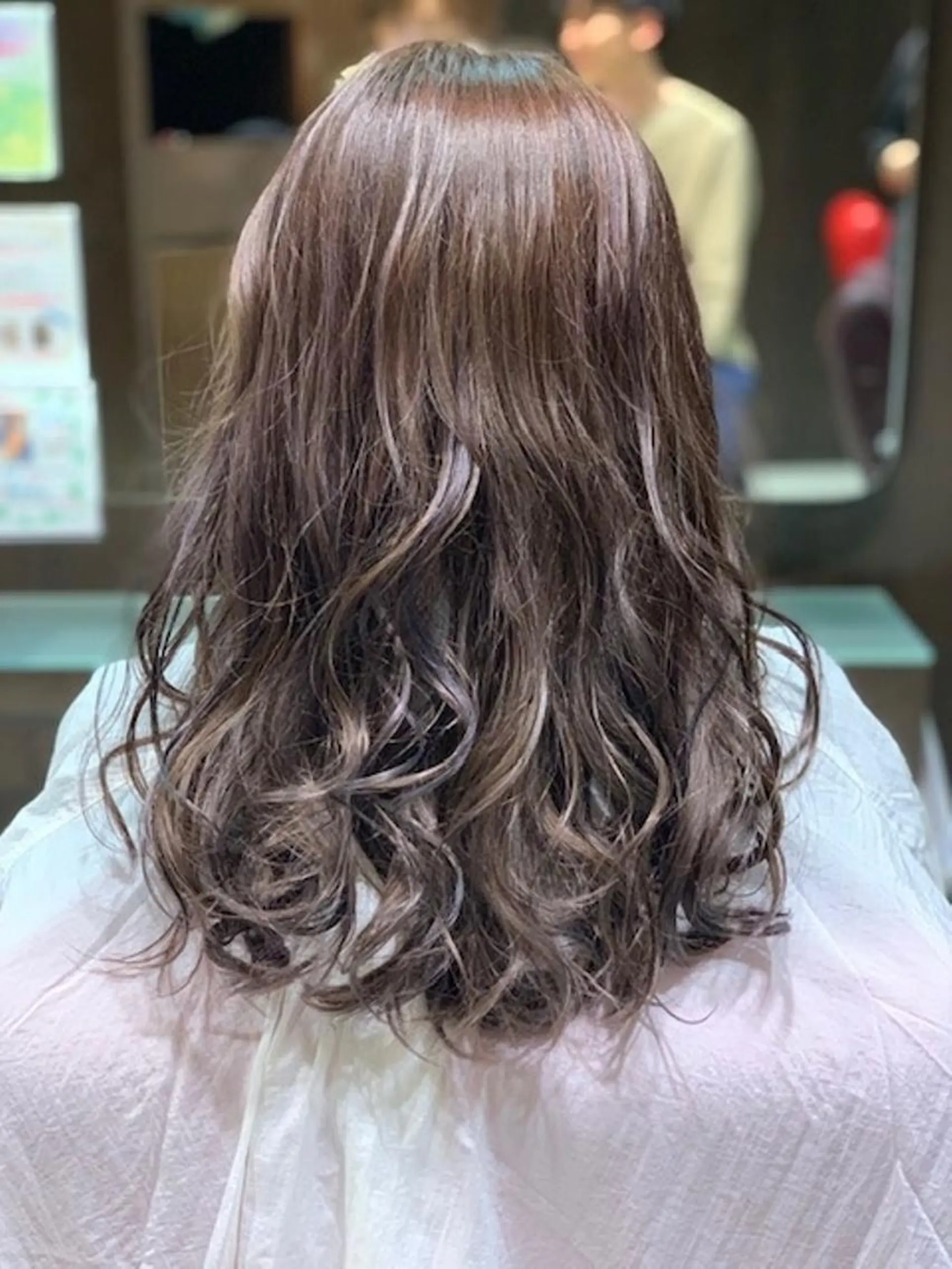 ロング カラー ハイライトカラー ハイライト ロング 戸村 世奈のヘアスタイル