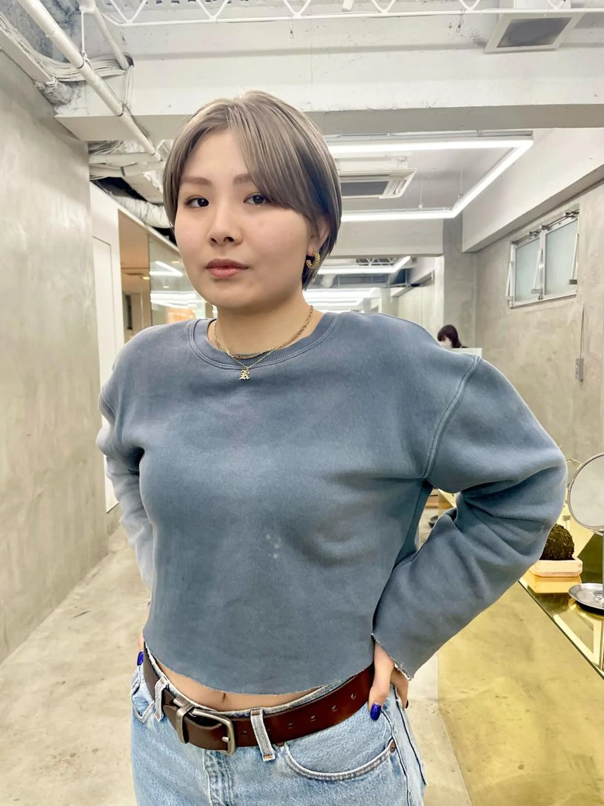 ショート カラー パーマ ヘアアレンジ メンズ メンズバレイヤージュ メンズブリーチ センターパート フェードカット メンズハイライト ヘアカラー トリートメント ハイトーン/レイヤー 🌸さくらのヘアスタイル