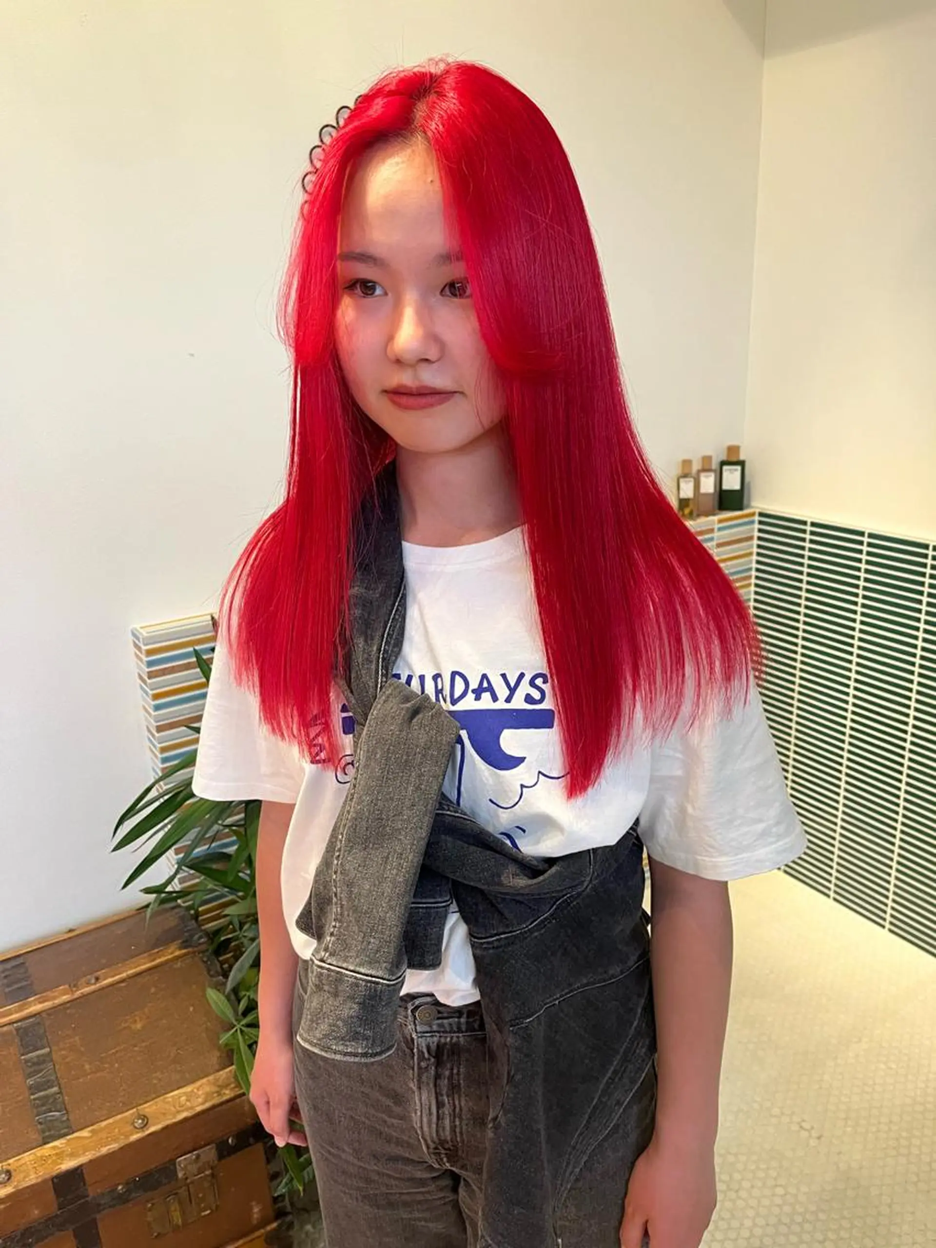 セミロング カラー ブリーチ レッドカラー ヘアカラー トリートメント 🩷ハイトーン透明感 レイヤー🩷ユリカのヘアスタイル